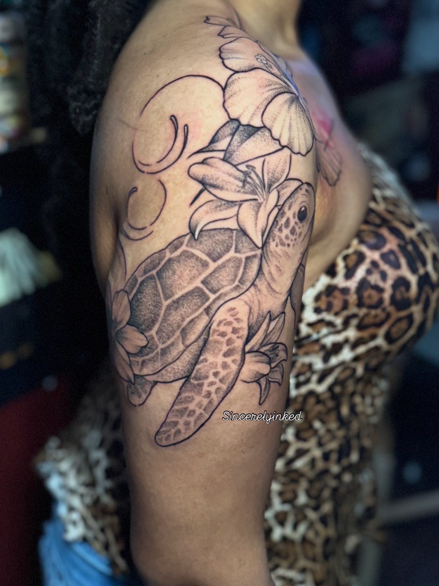 Tattoo by @sincerelyinked — black_and_grey