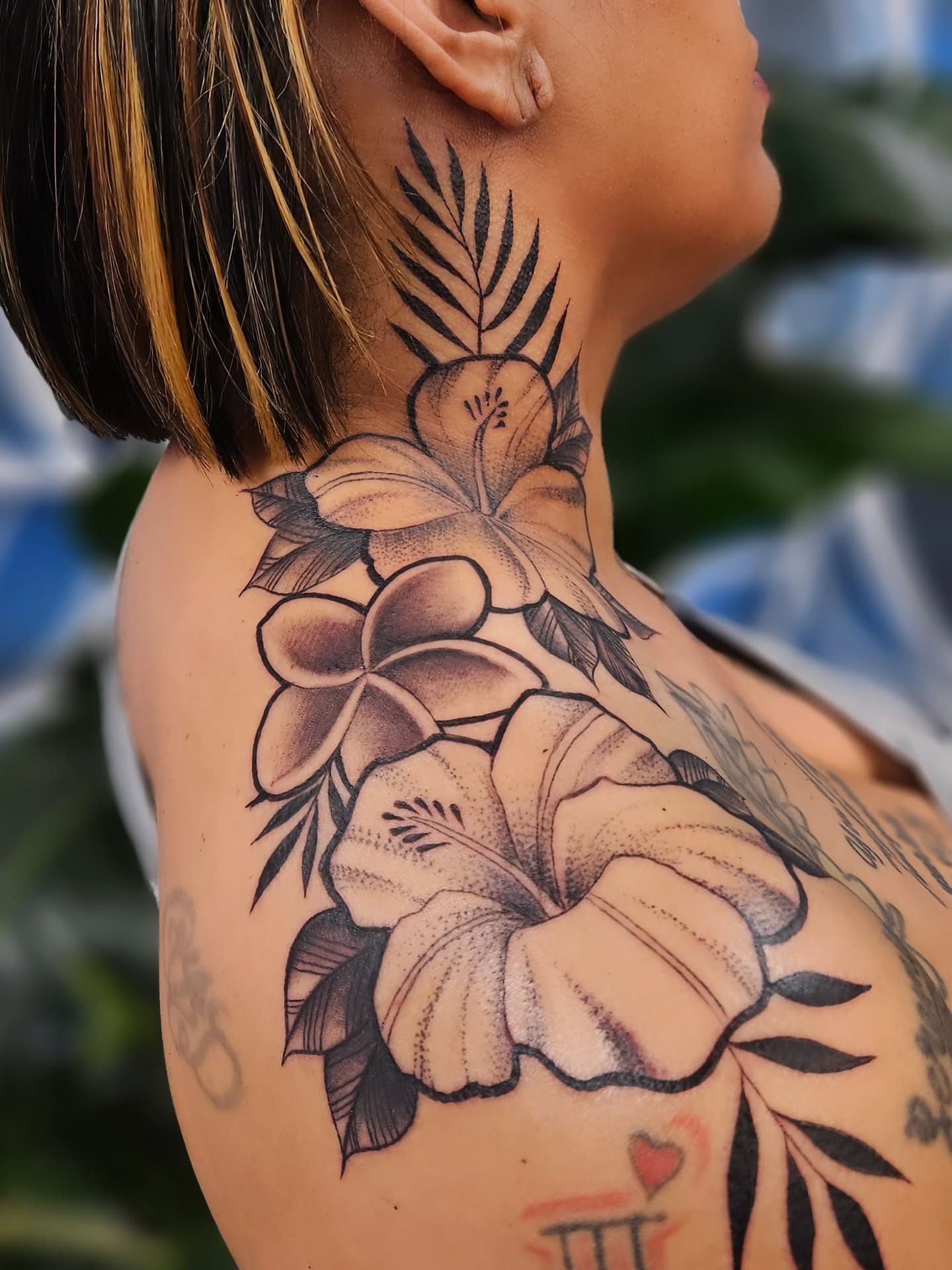 Floral arrangement black and grey tattoo on the shoulder by Jo'el Acoba