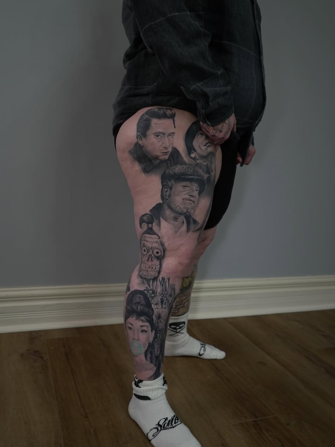 Portraits of famous people realism tattoo on the thigh by Pedro D Gamez