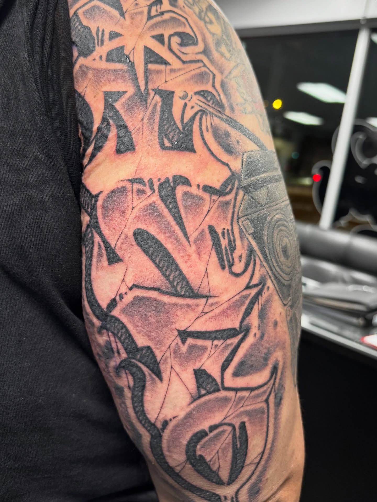 Tattoo by @aintnothinbutagthang817 — geometric