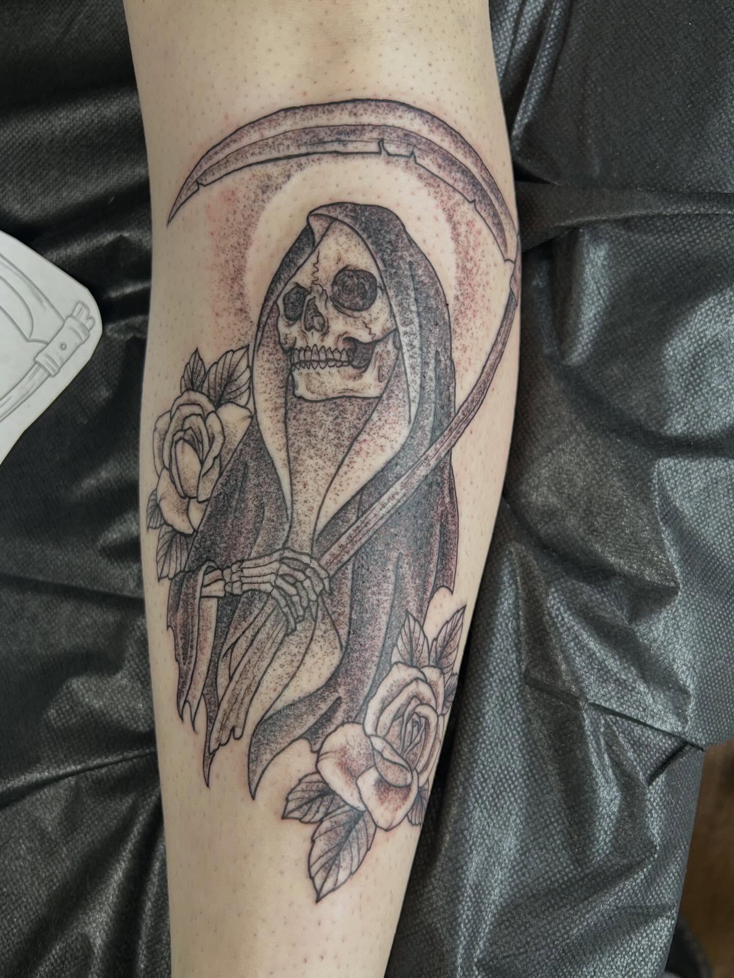 Tattoo by @inkslingingtattoo โ black_and_grey, realism