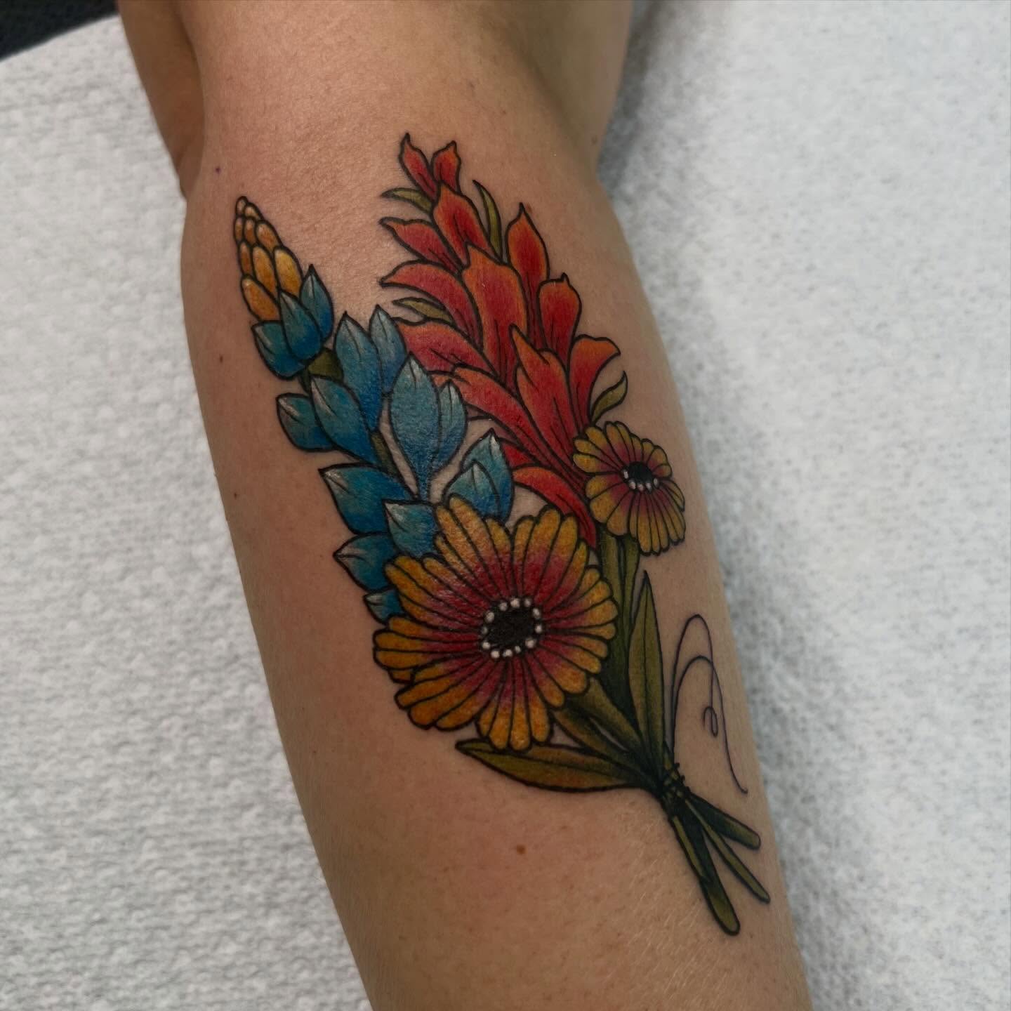 Floral bouquet new school tattoo on the forearm by Kahlan ⍟