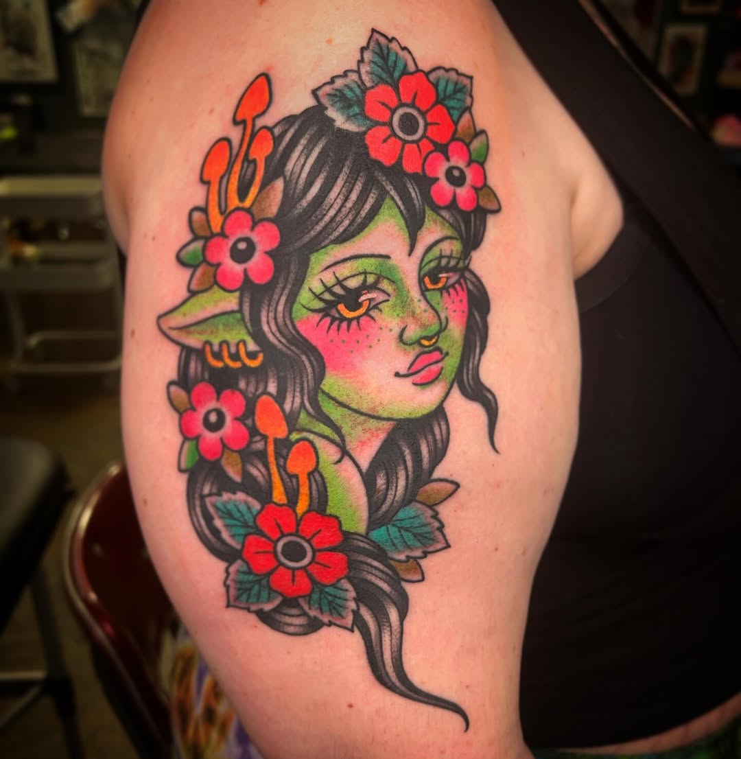 Tattoo by @kaylajtattoos โ neo_traditional, new_school