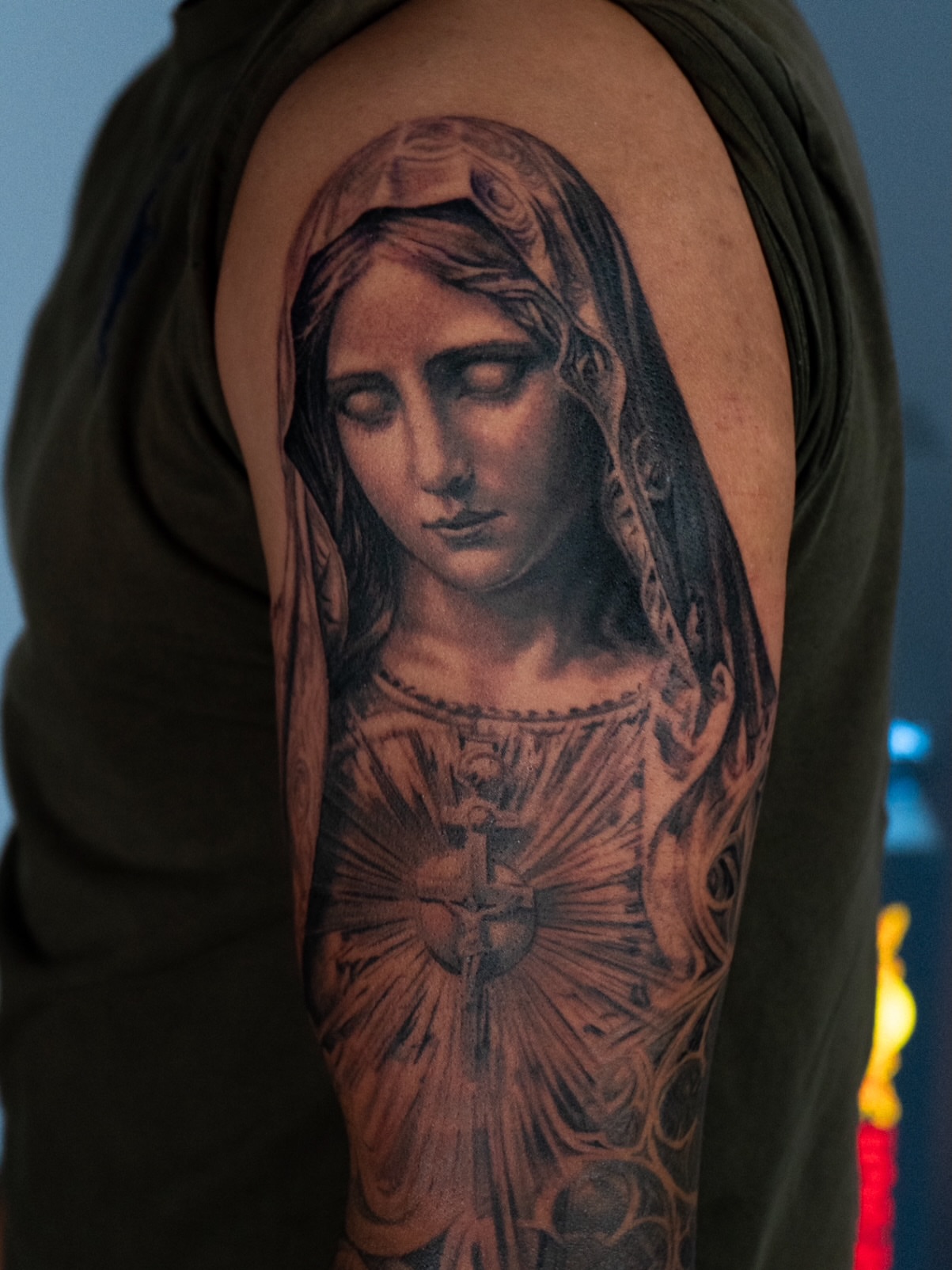Tattoo by @artedececil — realism, black_and_grey