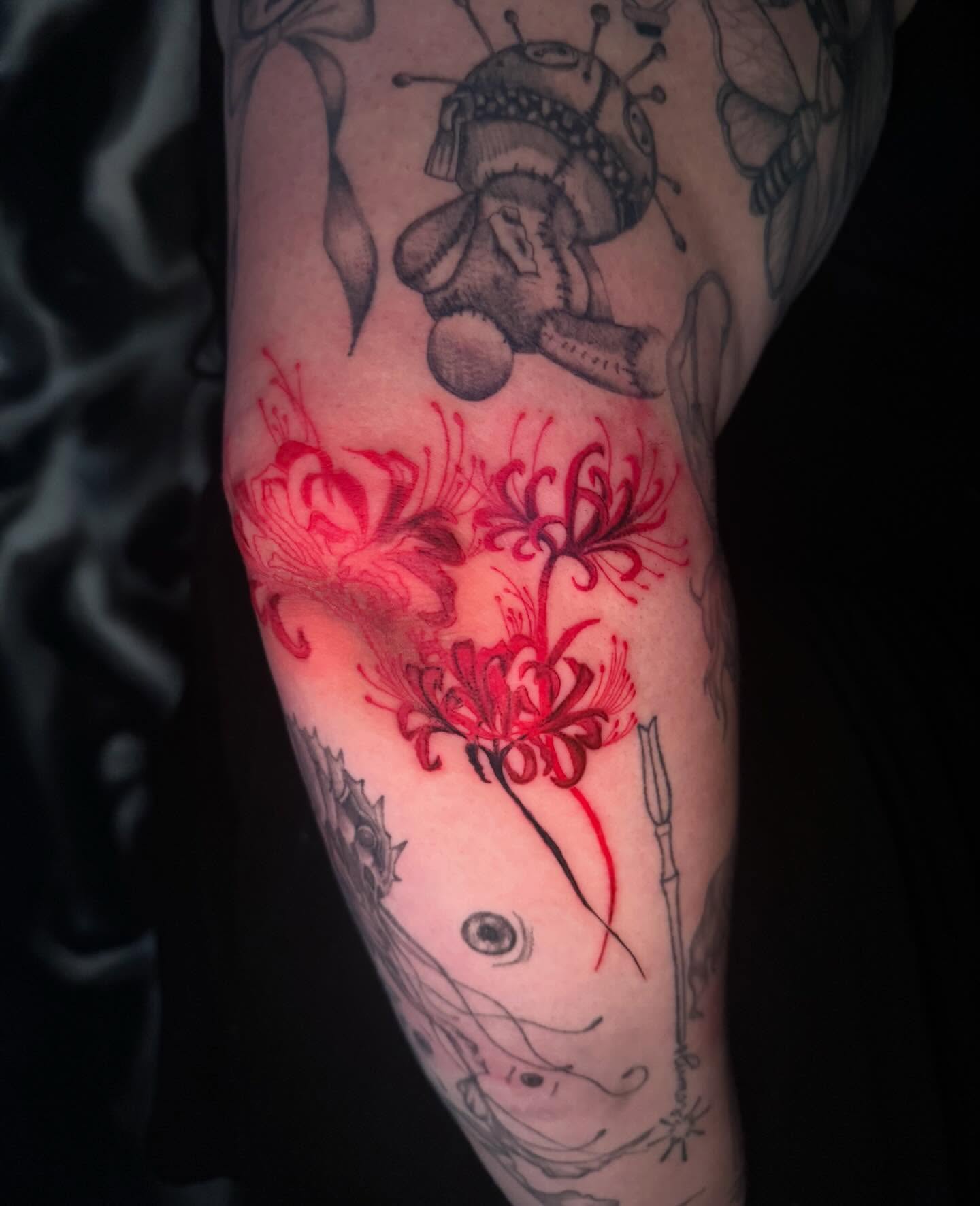 Tattoo by @ninelivestvttoo β dotwork, realism