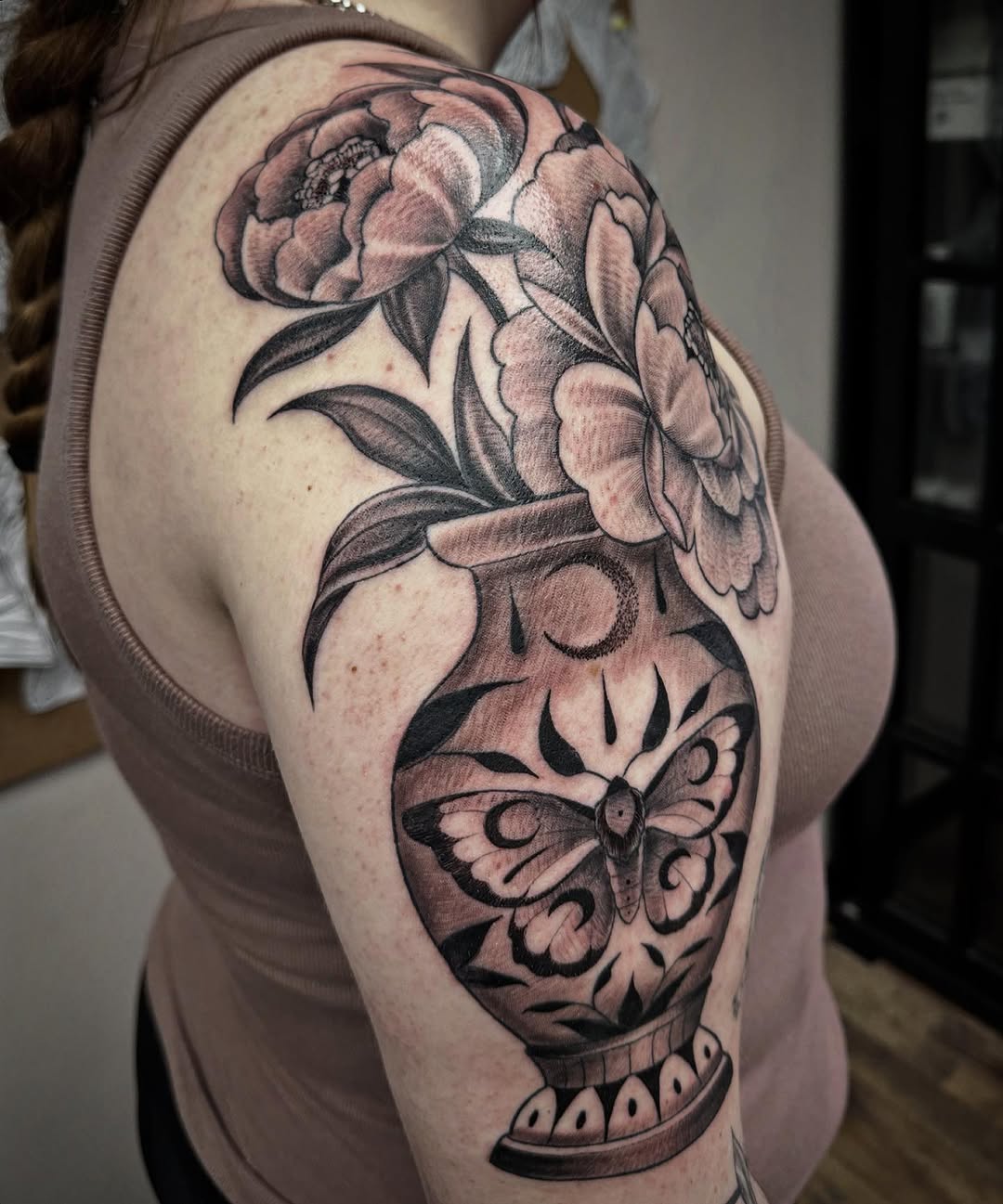 Tattoo by @hcierritattoosdanvers โ black_and_grey, realism
