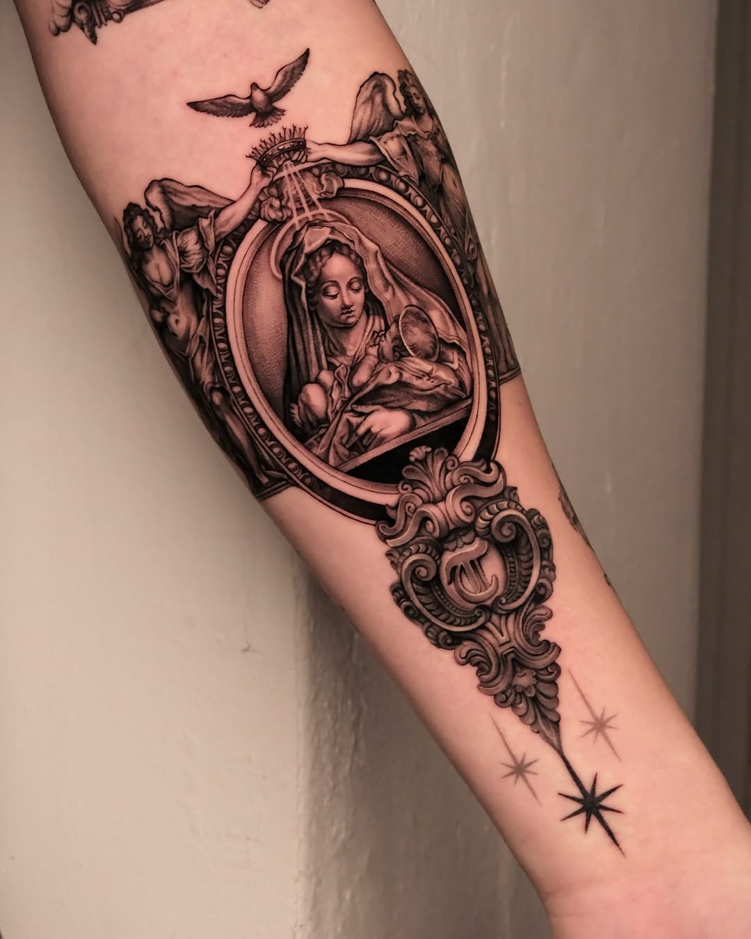 Tattoo by @a_youngg_____ β black_and_grey, realism