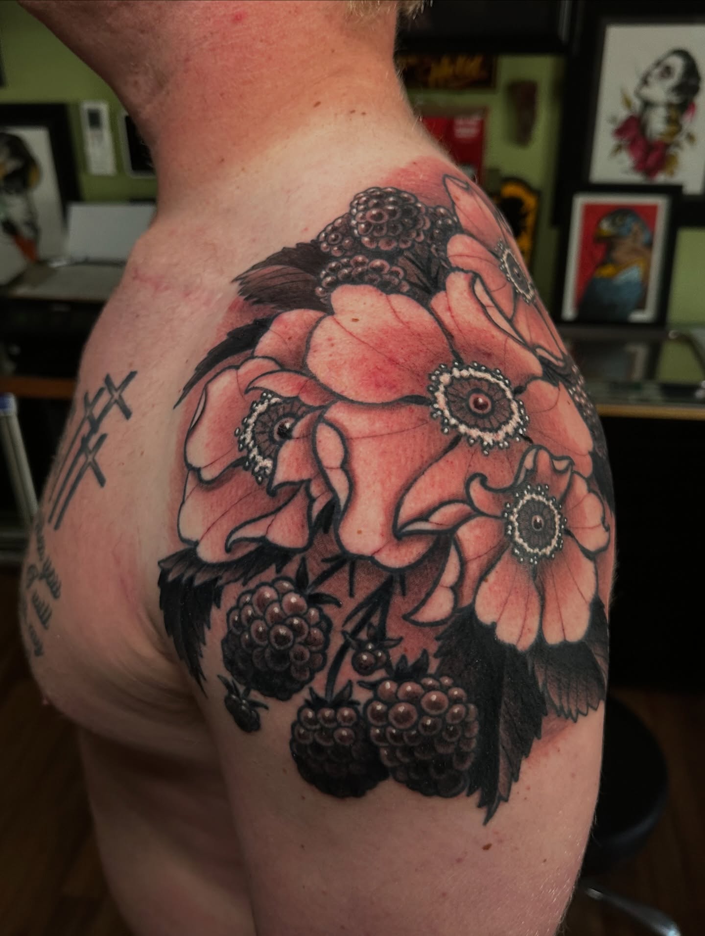 Tattoo by @t_burtz — black_and_grey