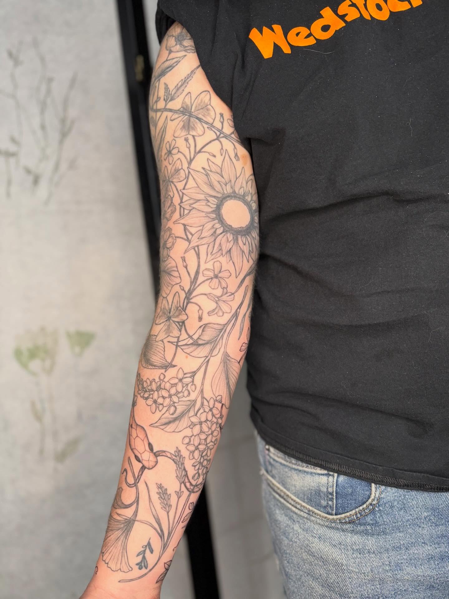 Tattoo by @noelle_adrienne — black_and_grey