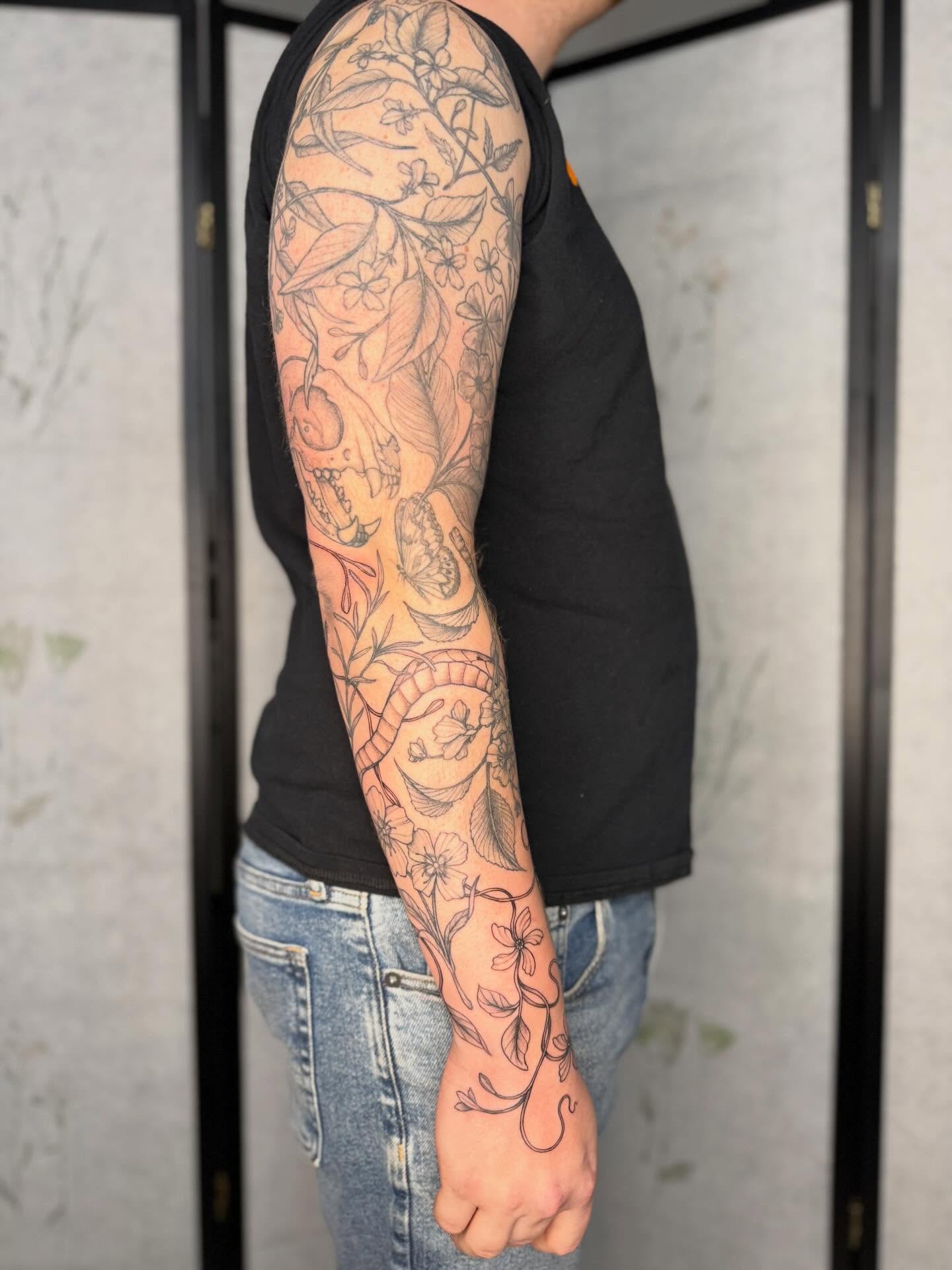 Tattoo by @noelle_adrienne — black_and_grey, realism