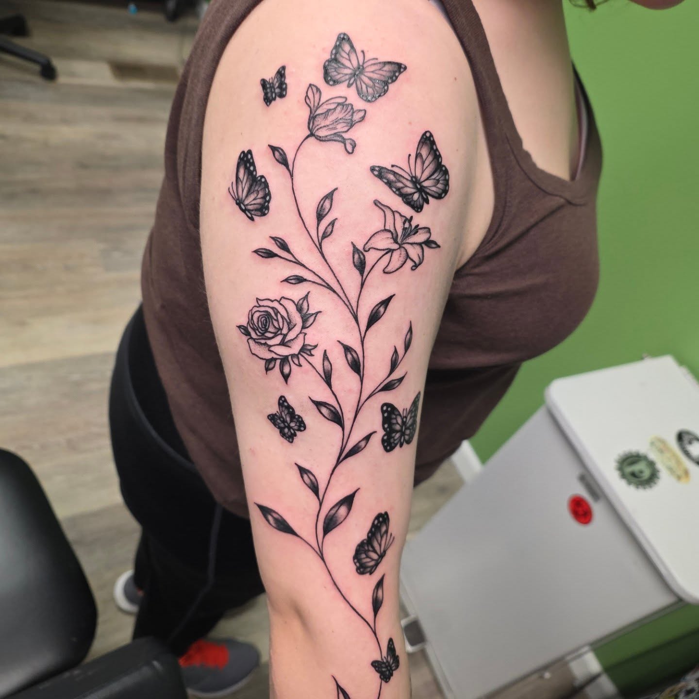Tattoo by @tatsbykyra1 โ black_and_grey