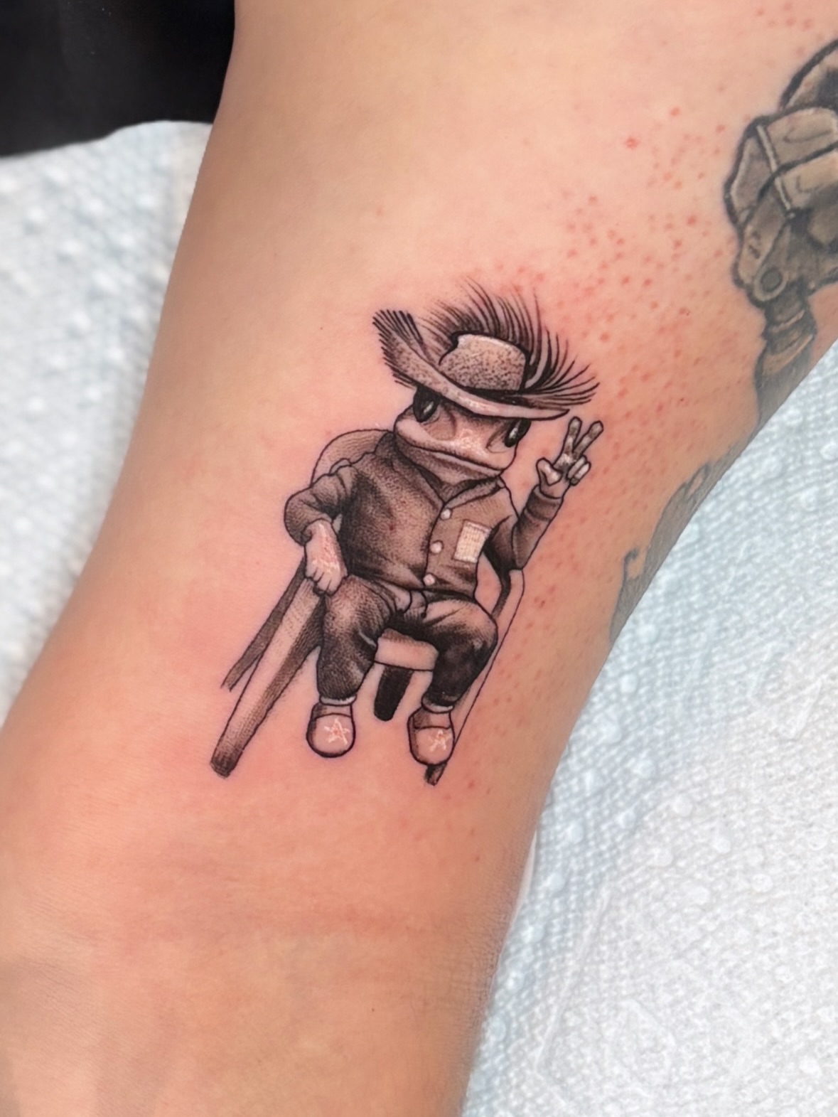 Tattoo by @tonyluceroart — black_and_grey