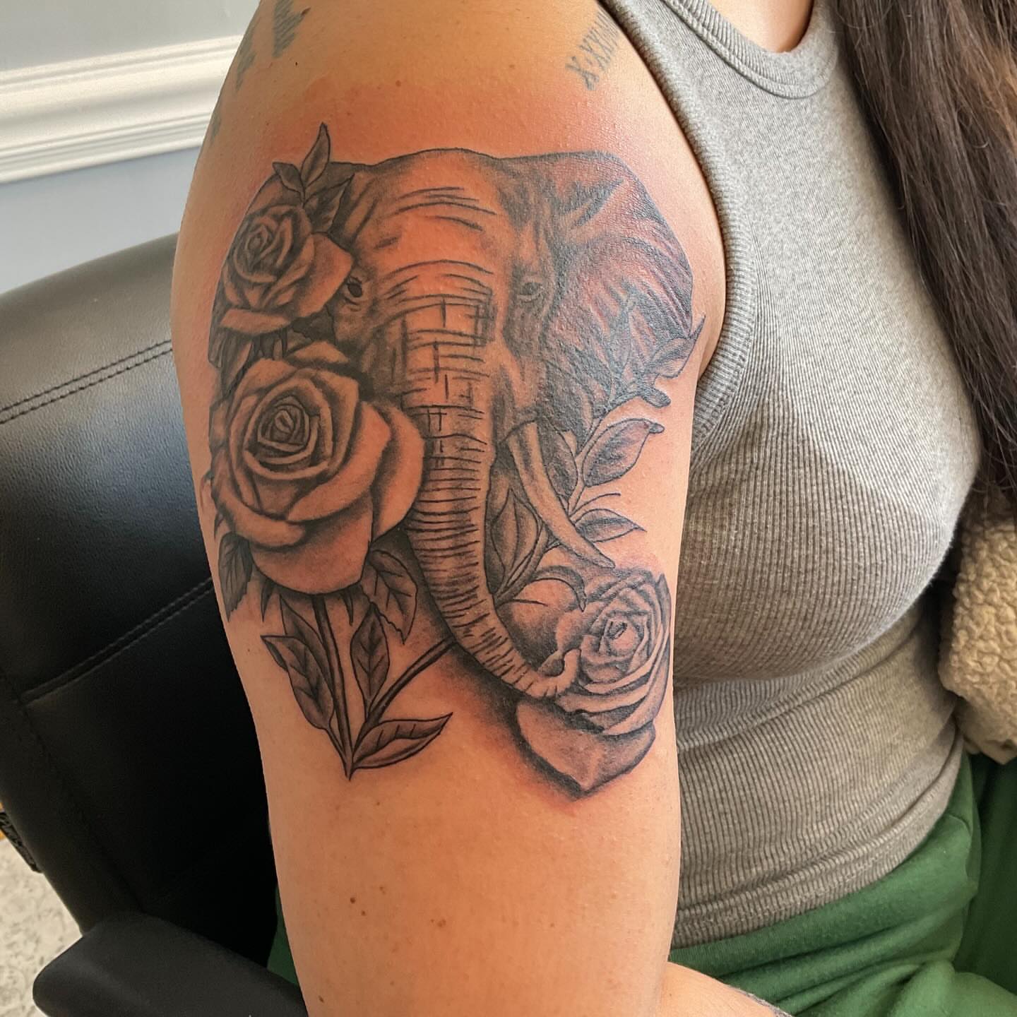 Tattoo by @permanentpicturestattoo โ realism, black_and_grey