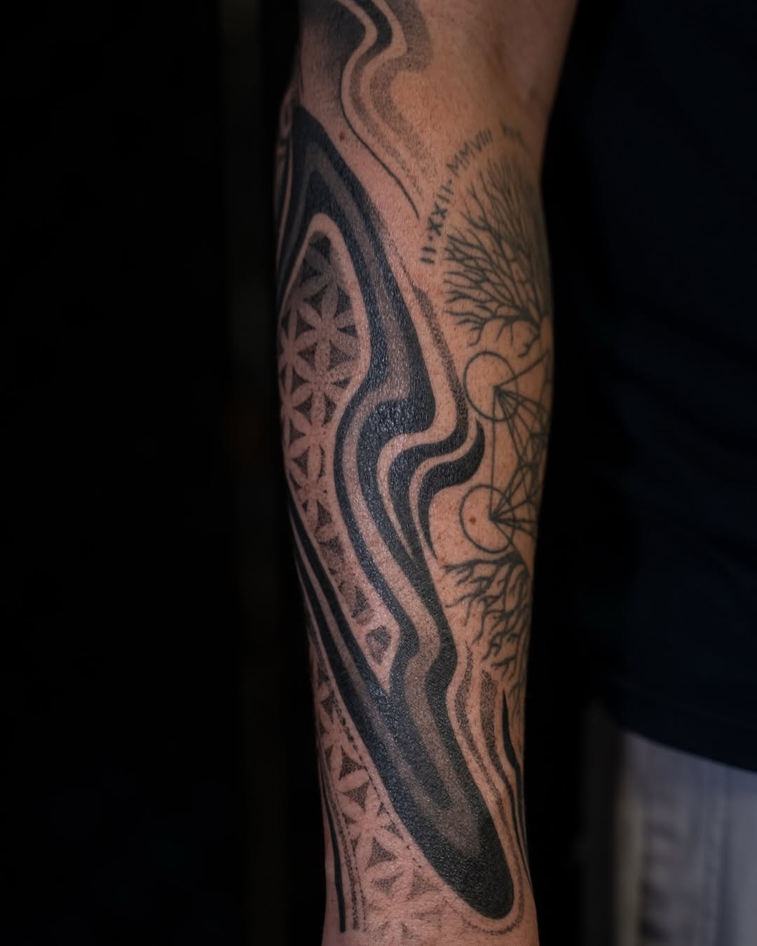 Tattoo by @largedrpeppa β geometric, blackwork