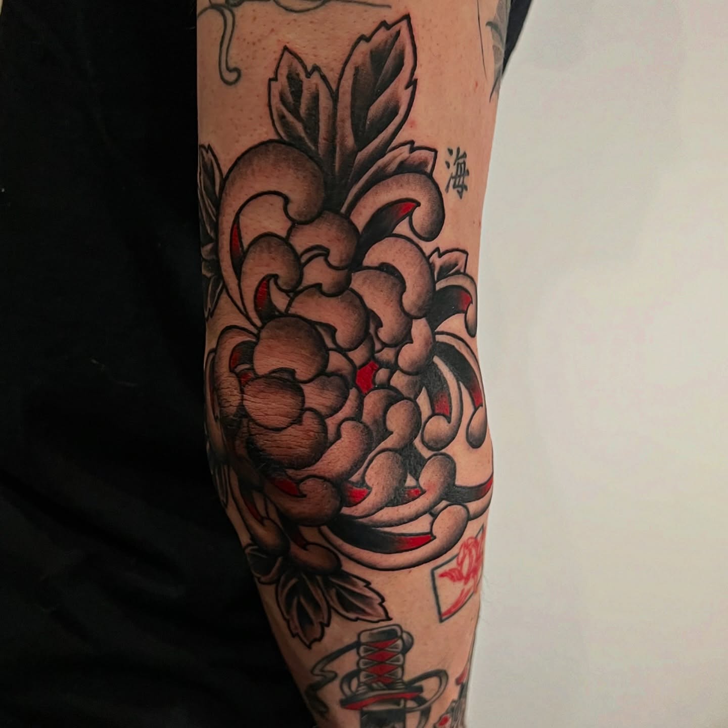 Chrysanthemum japanese irezumi tattoo on the forearm by ⚒dptattoos ⚒, East Williamsburg, Brooklyn