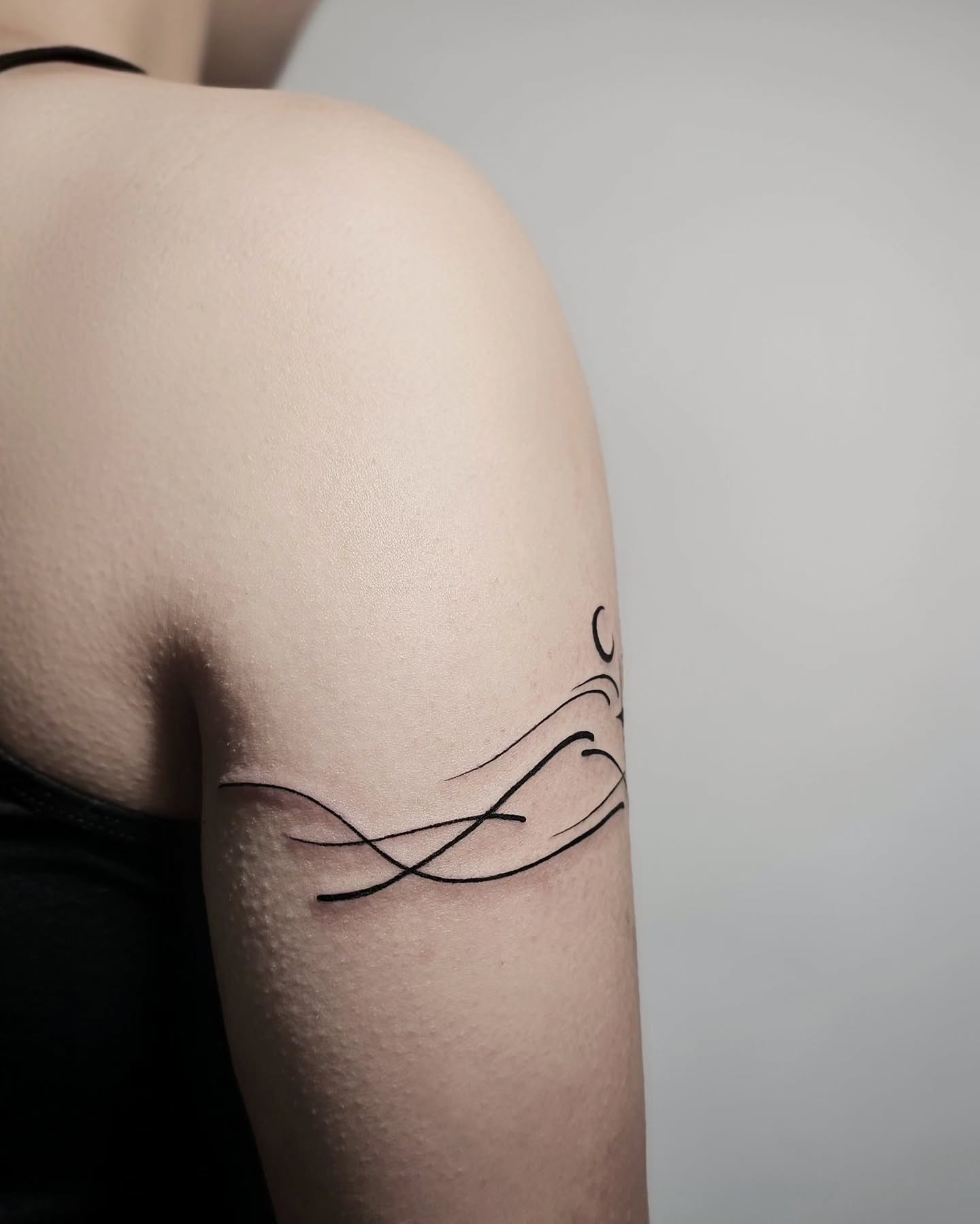 Tattoo by @draw.a_castle — fine_line, minimalist
