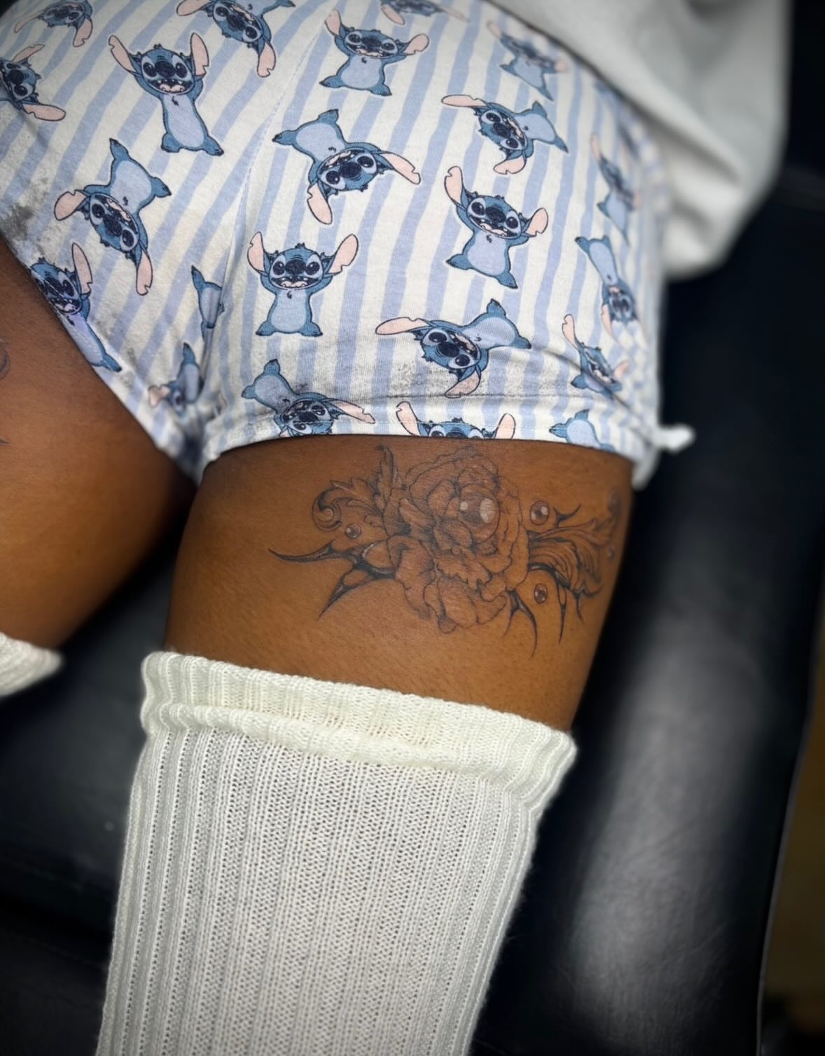 Rose black and grey tattoo on the thigh by Harley Lane ๐ซ