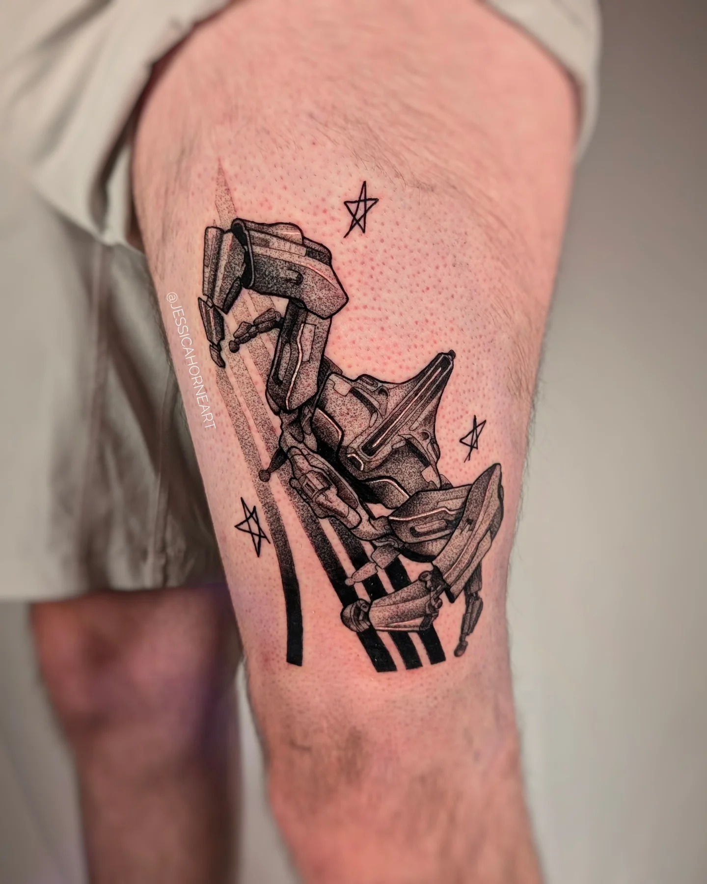 Tattoo by @jessicahorneart β dotwork