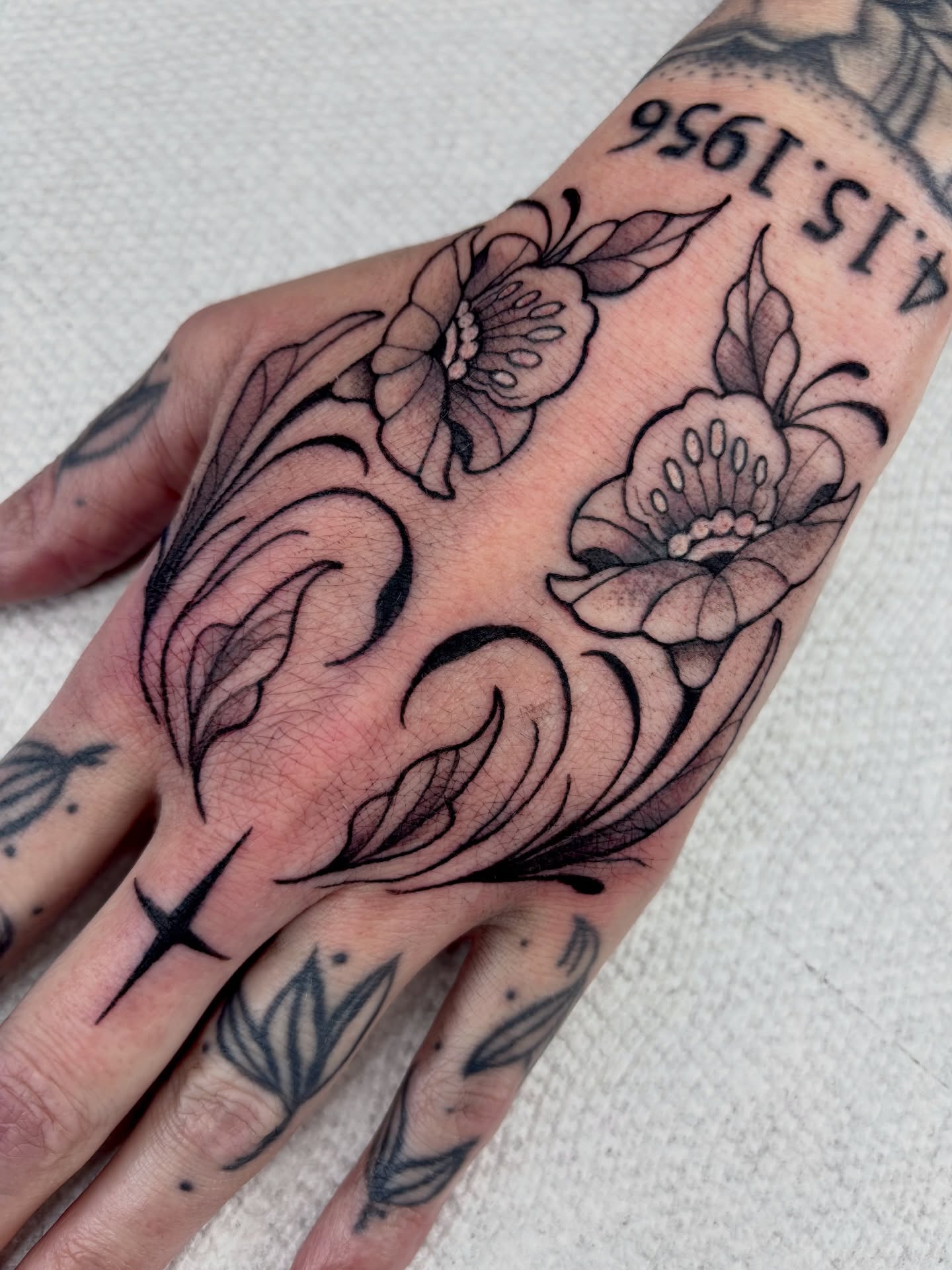 Tattoo by @valeriemourningstar — black_and_grey