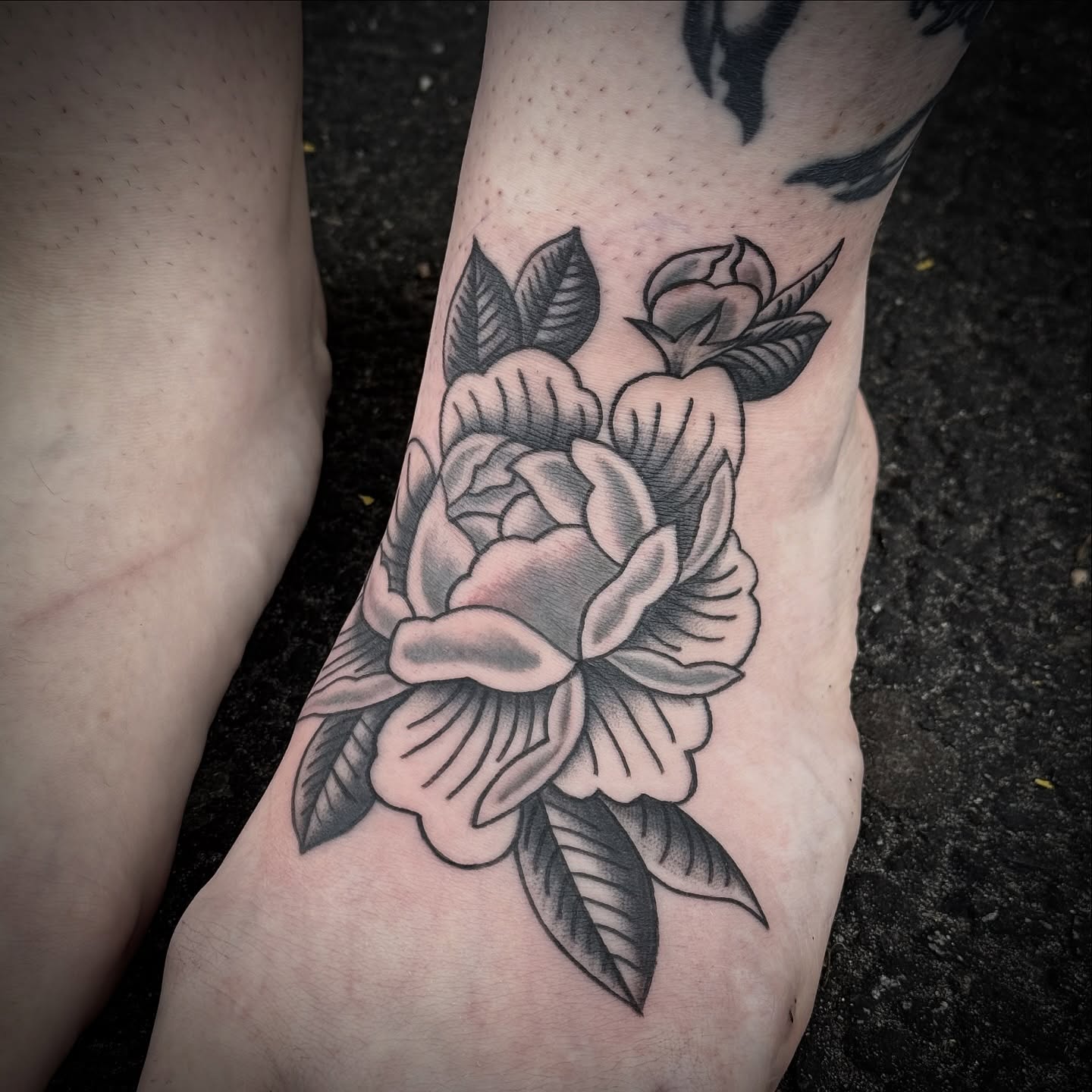 Tattoo by @madisonpaigedavenport — black_and_grey