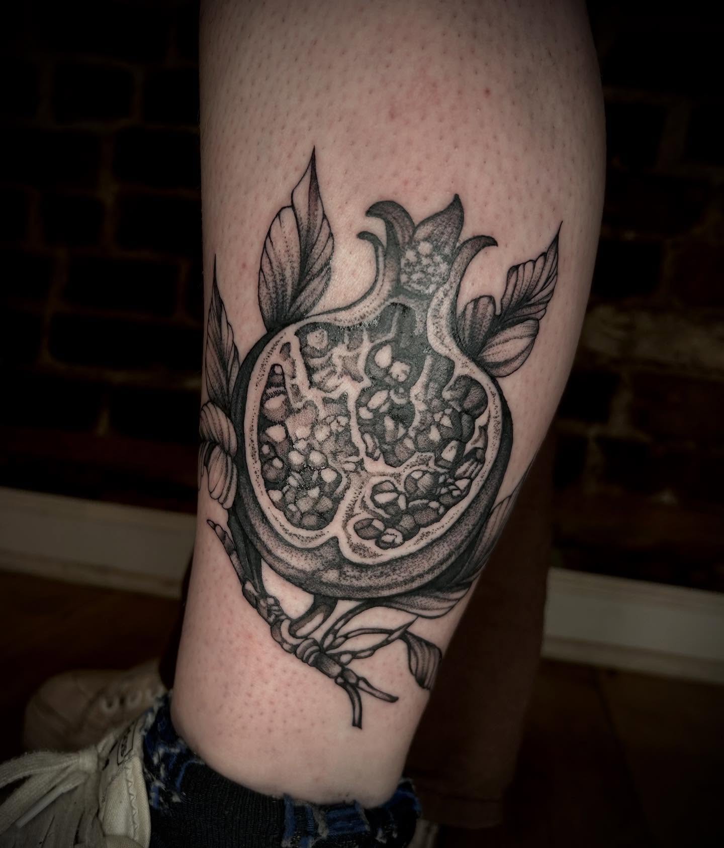 Tattoo by @dee.louisee — black_and_grey