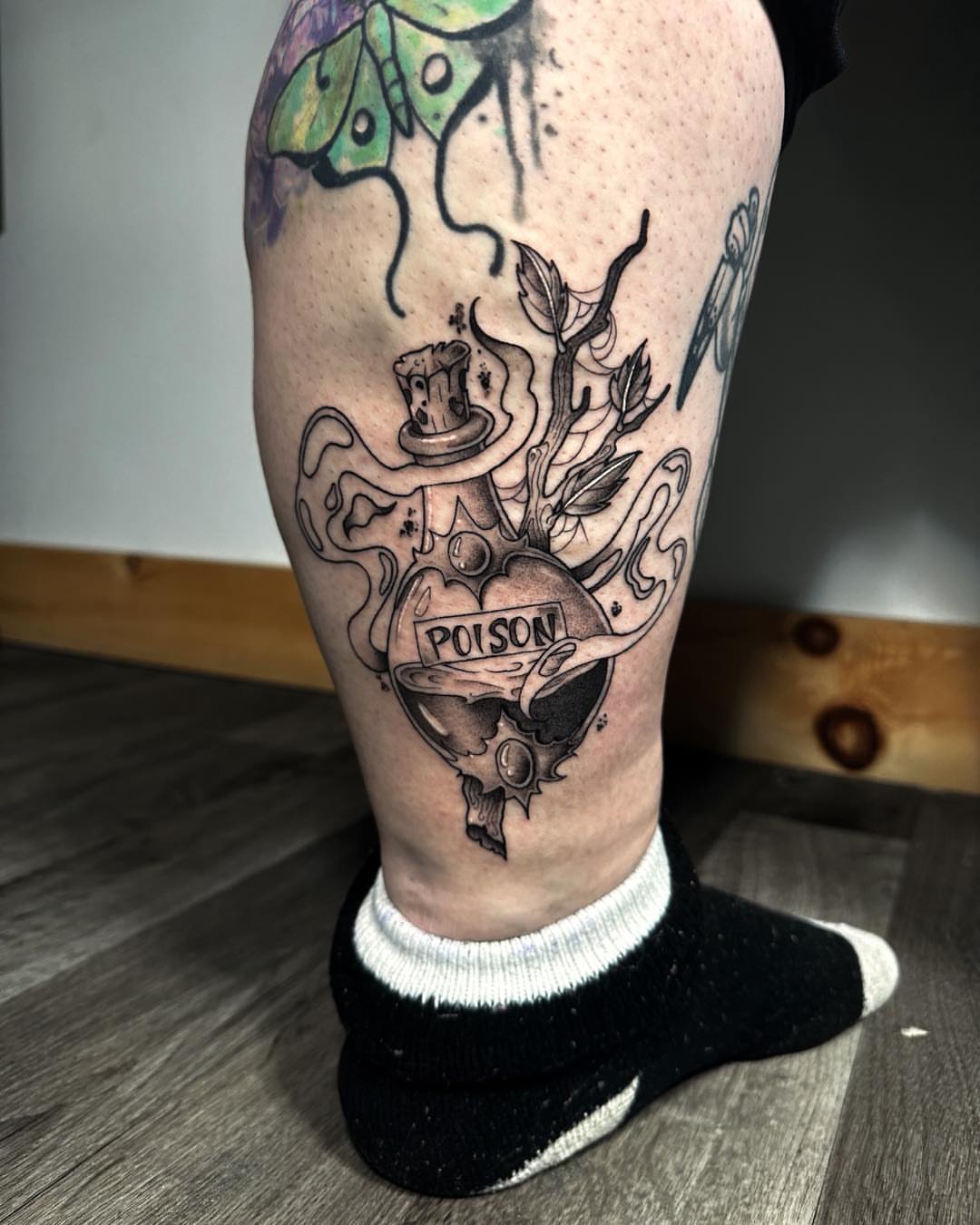 Tattoo by @lunatik_ttt — black_and_grey