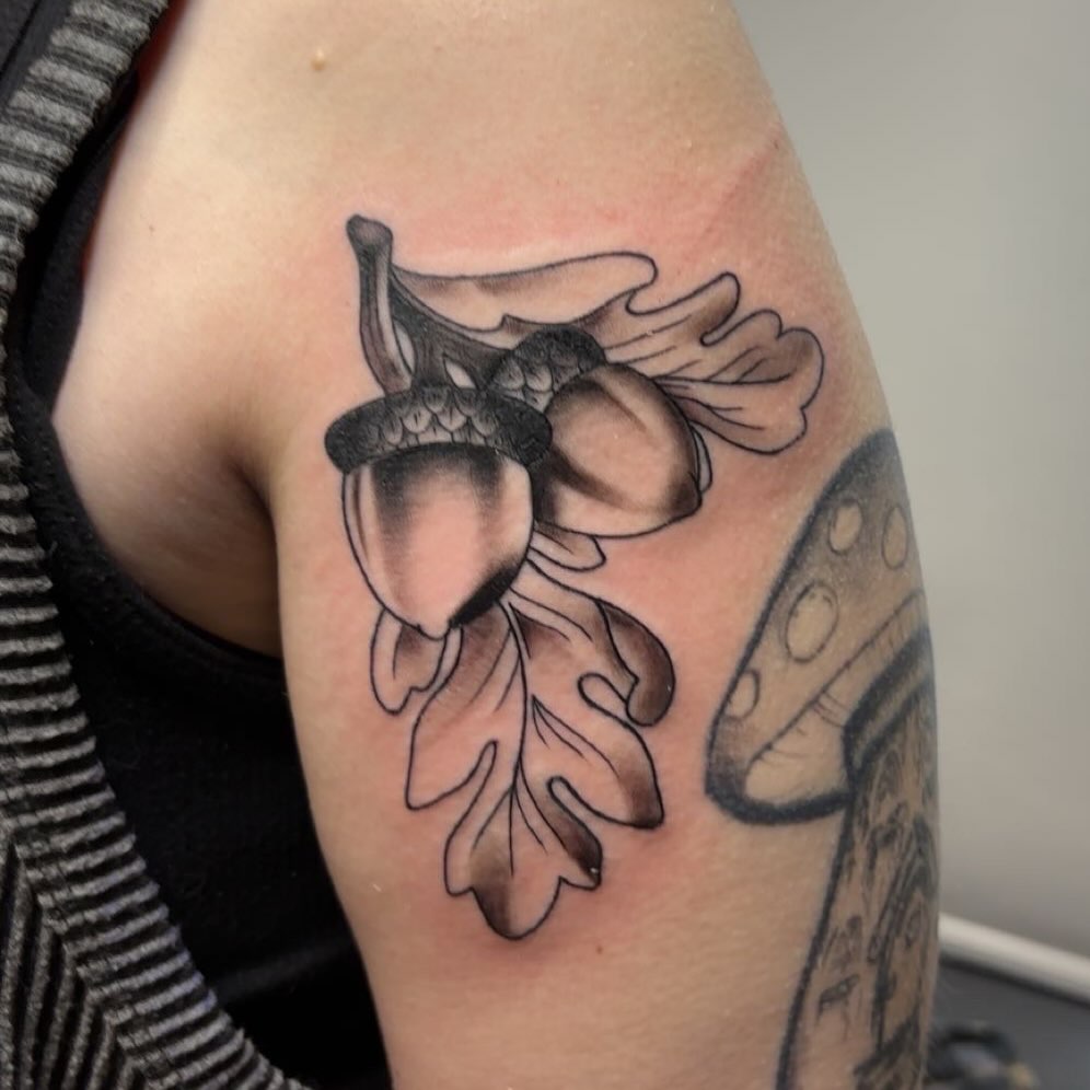 Tattoo by @mollydixontattoos — black_and_grey