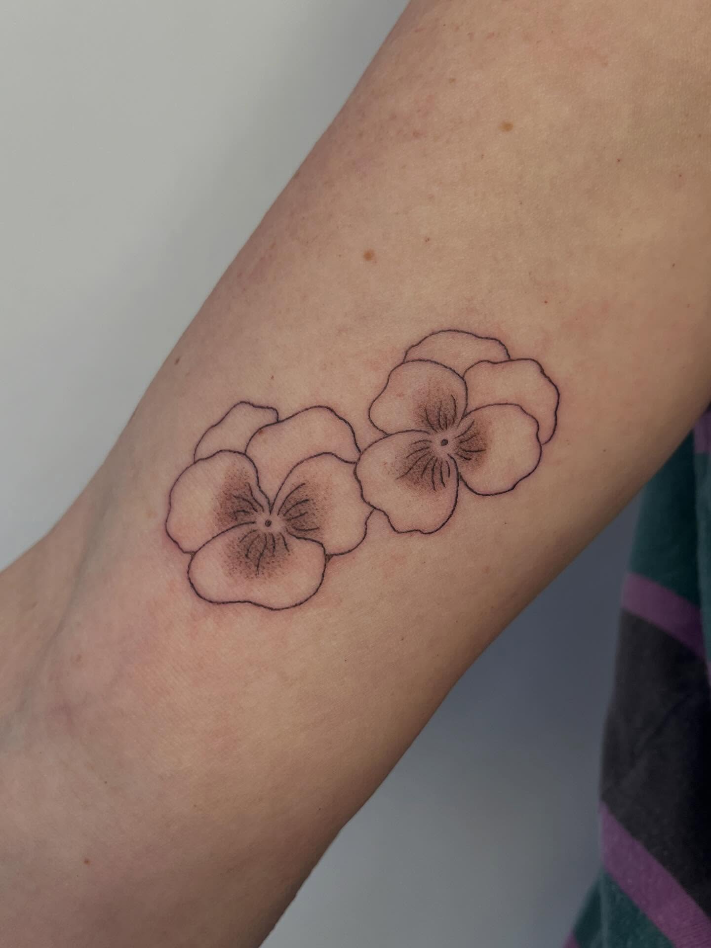 Tattoo by @soupbody — black_and_grey