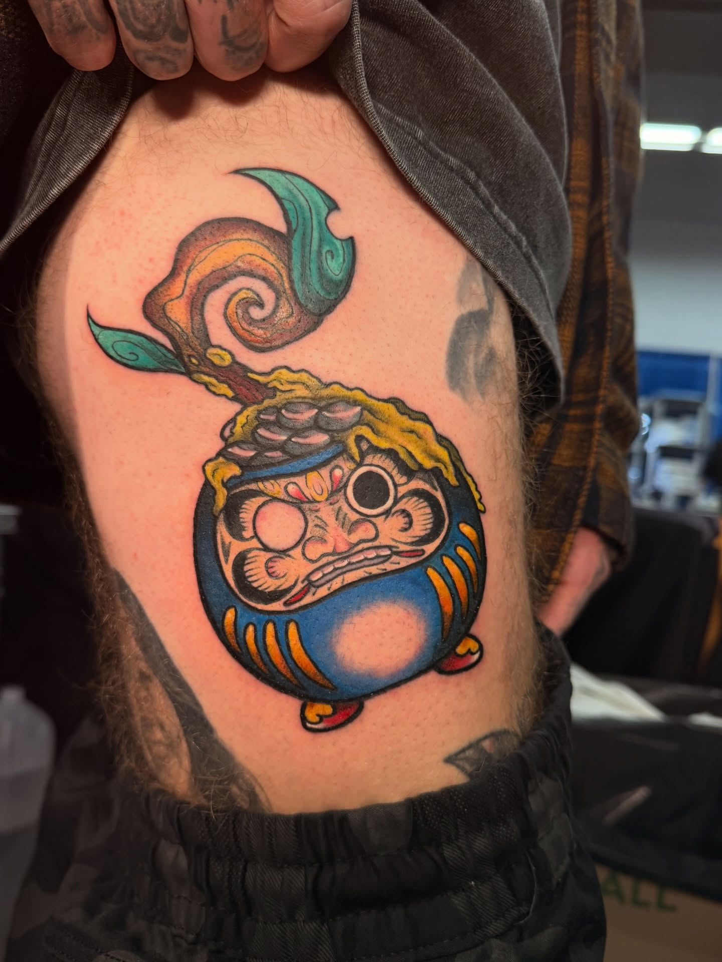 Tattoo by @cholo_supremetattoos โ american_traditional