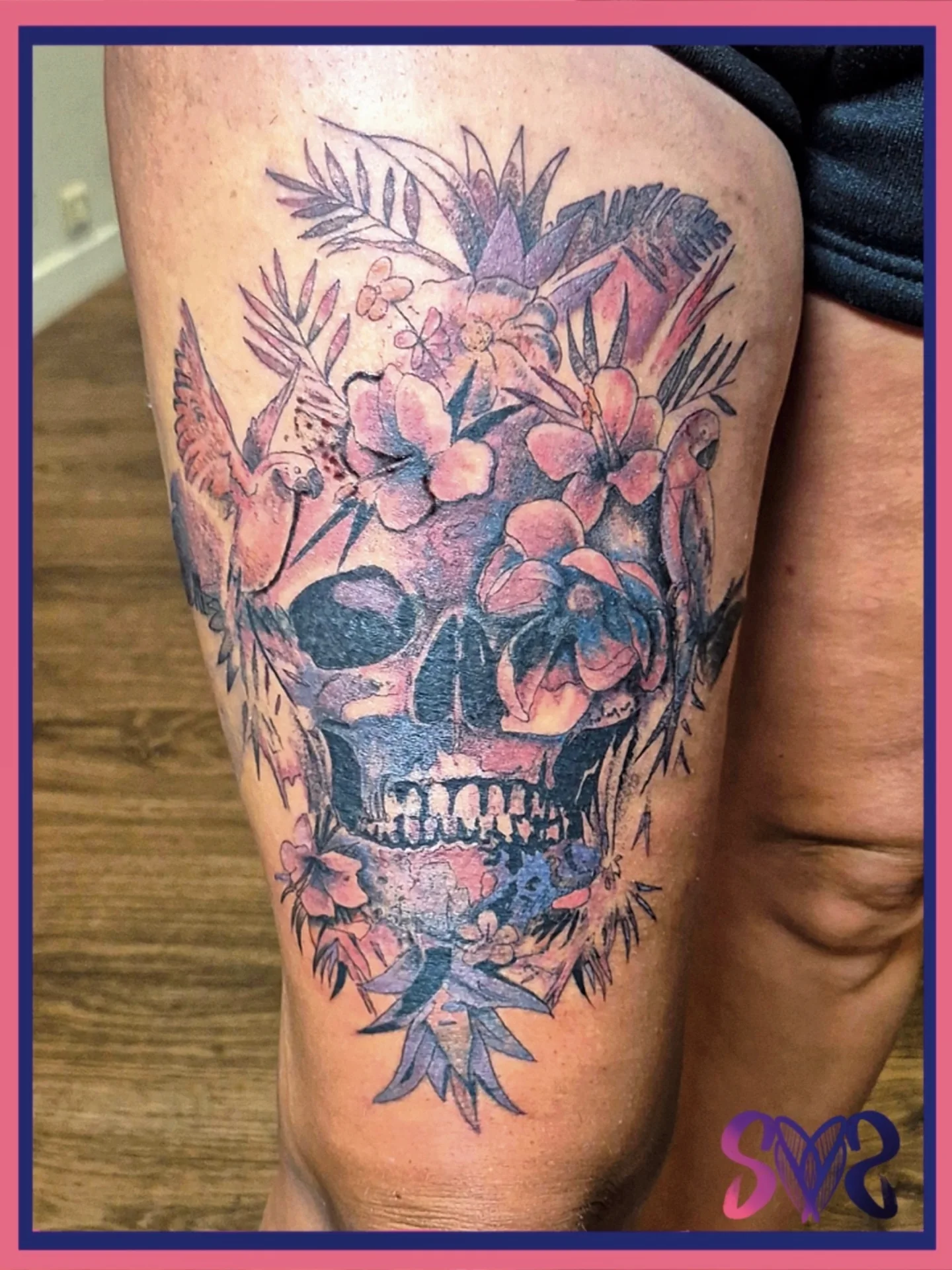 Skull with flowers realism tattoo on the thigh by Sooz, Tours, Centre-Val de Loire