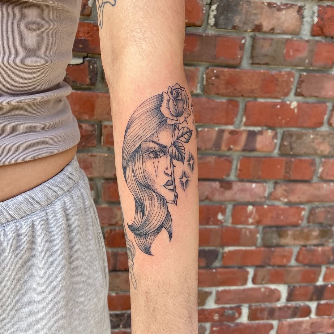 Tattoo by @purus_form โ black_and_grey, dotwork