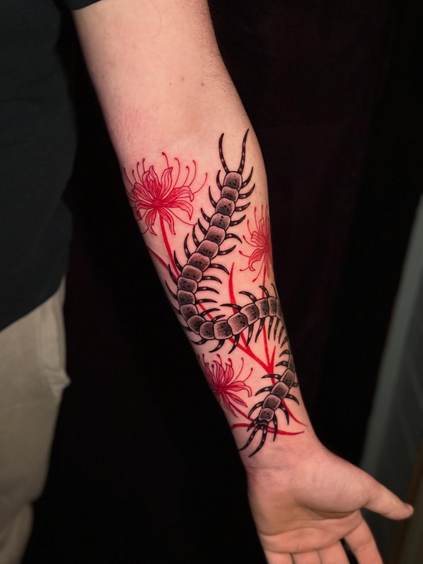 Tattoo by @tonyvontony β realism