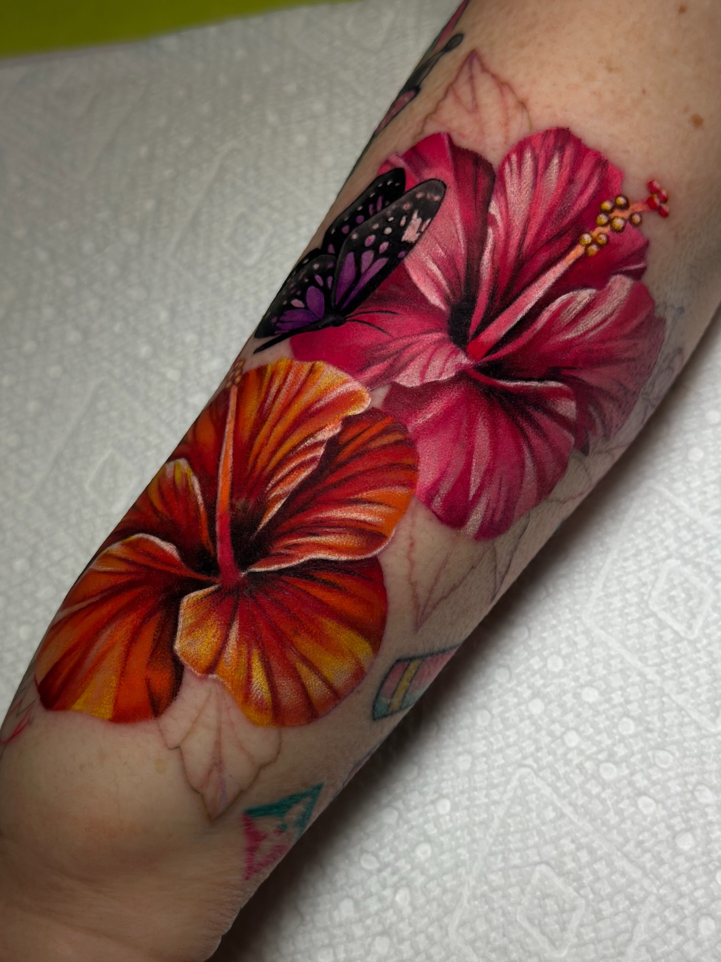 Tattoo by @tiaberrys — realism