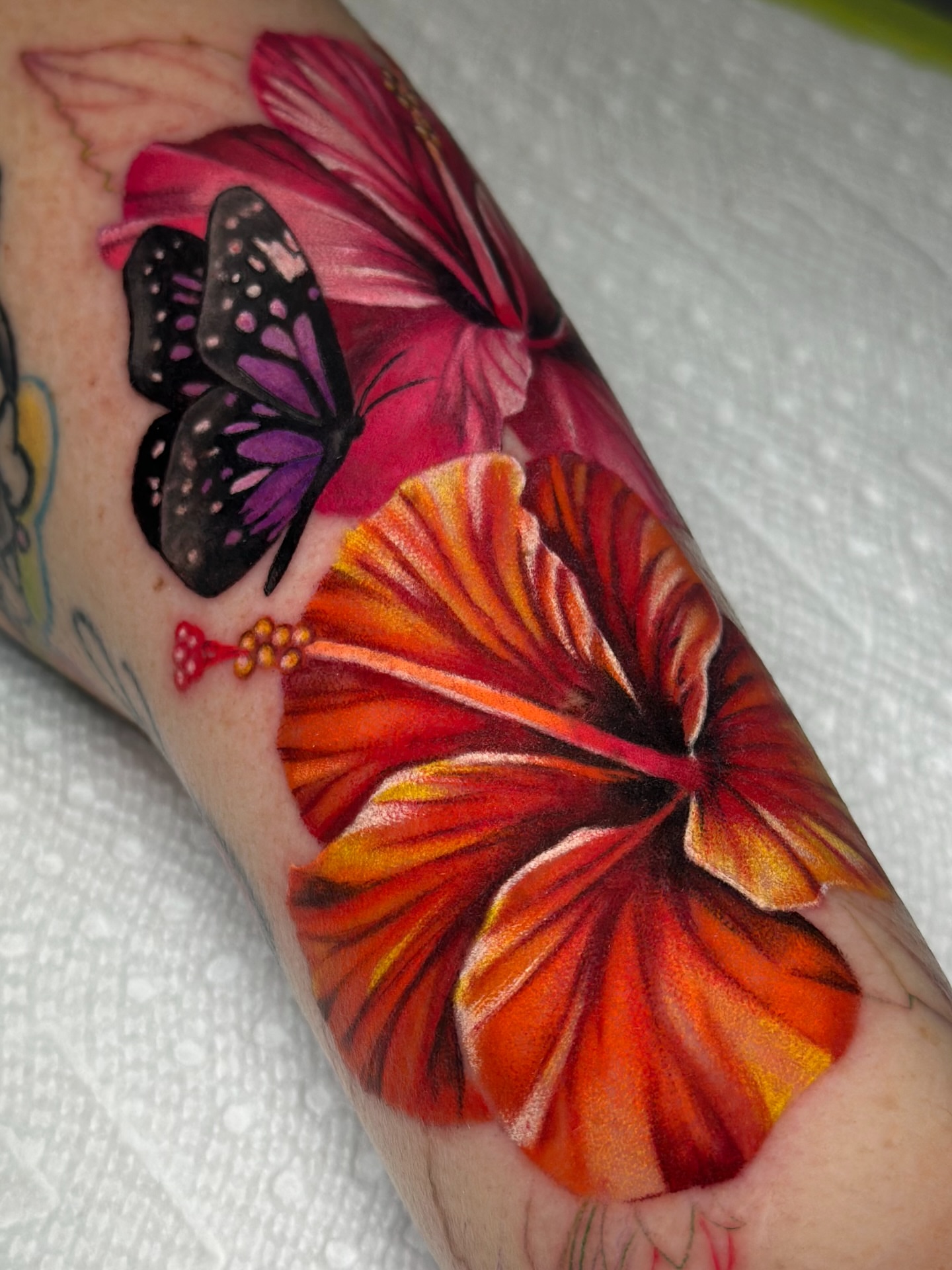 Tattoo by @tiaberrys — realism, dotwork