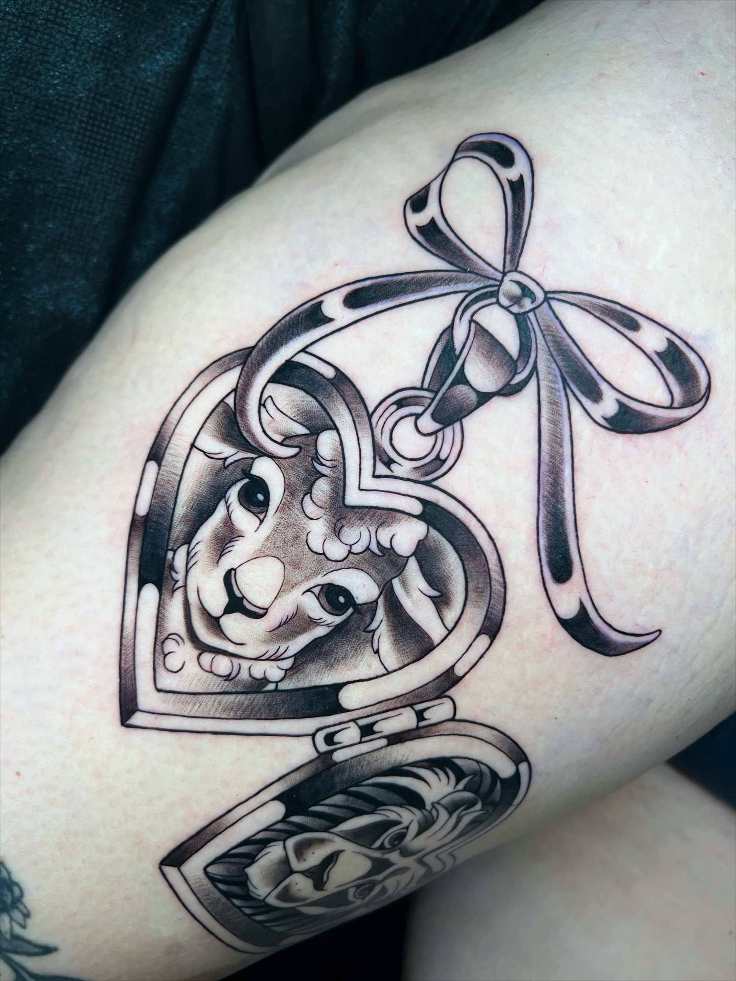 Tattoo by @zoeysageink — black_and_grey