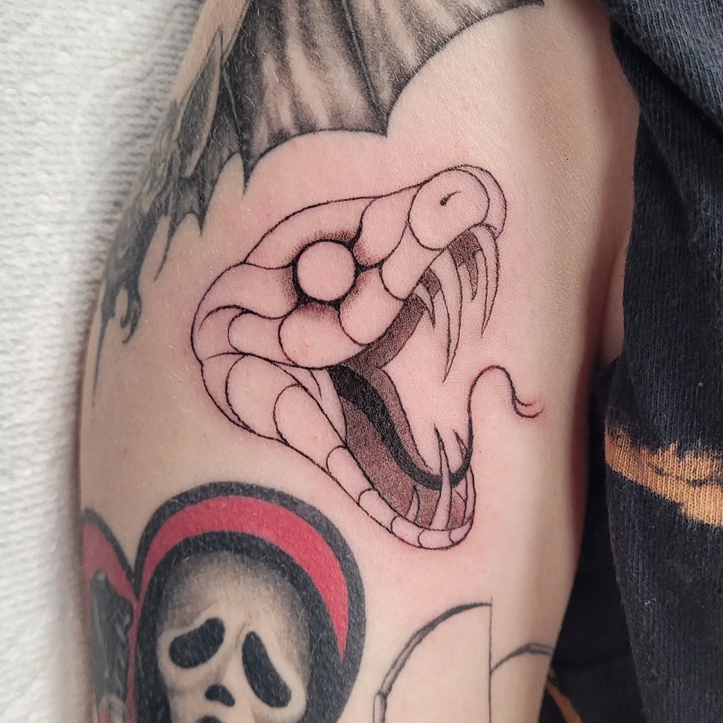 Tattoo by @lariendragon — american_traditional