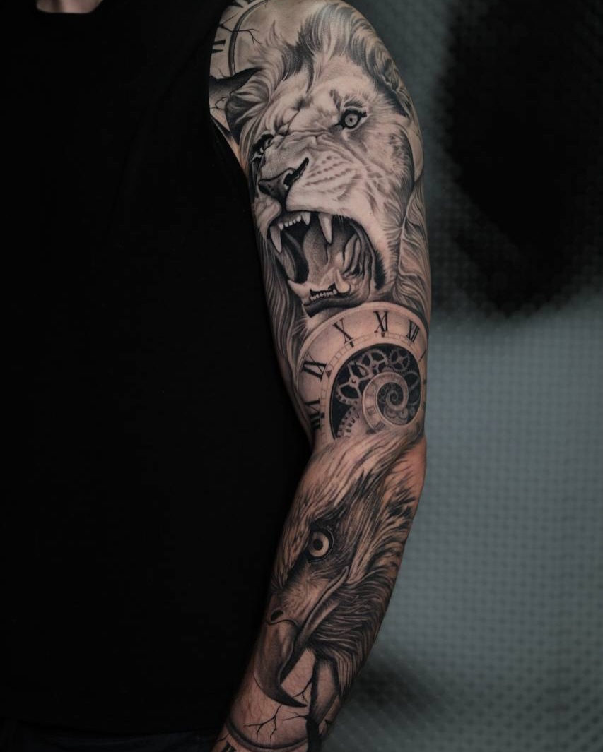 Lion realism tattoo on the forearm by Tattoo artist in Seattle, WA