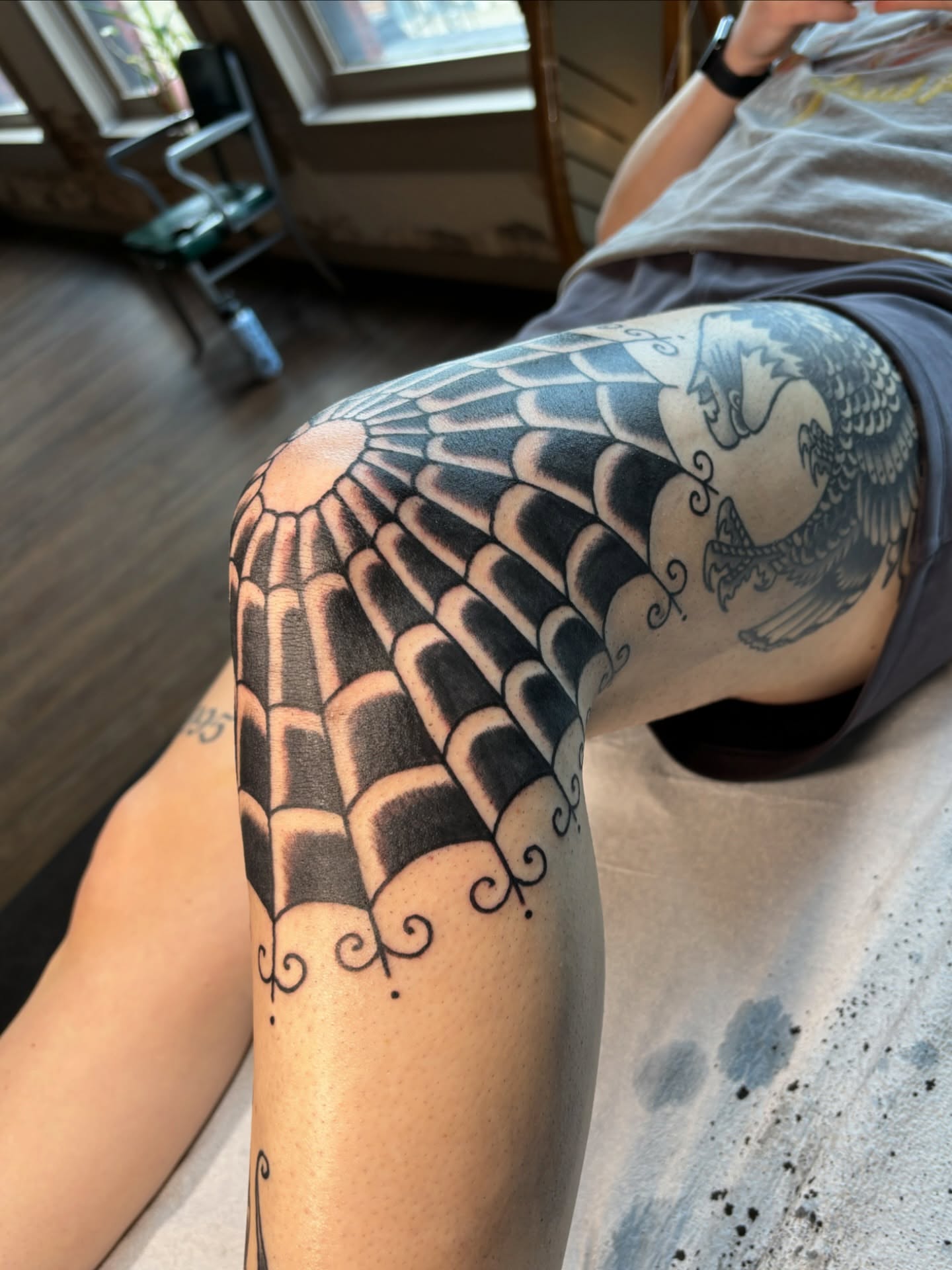 Tattoo by @jeffslacktattoo — black_and_grey