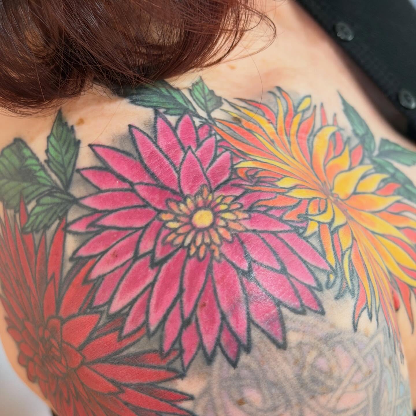 Floral arrangement American traditional tattoo on the back by Laura Saadati Kepper