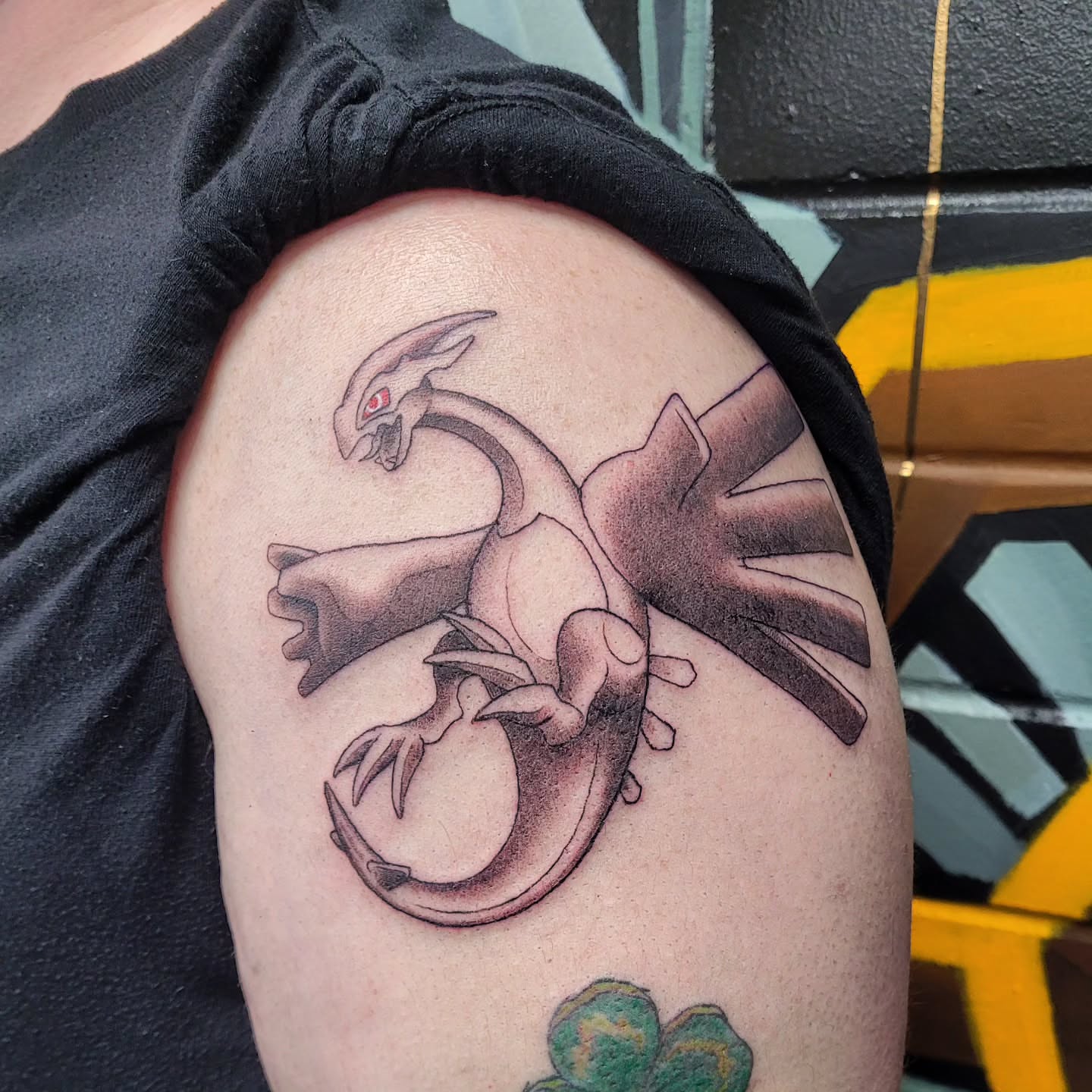 Tattoo by @lariendragon — black_and_grey