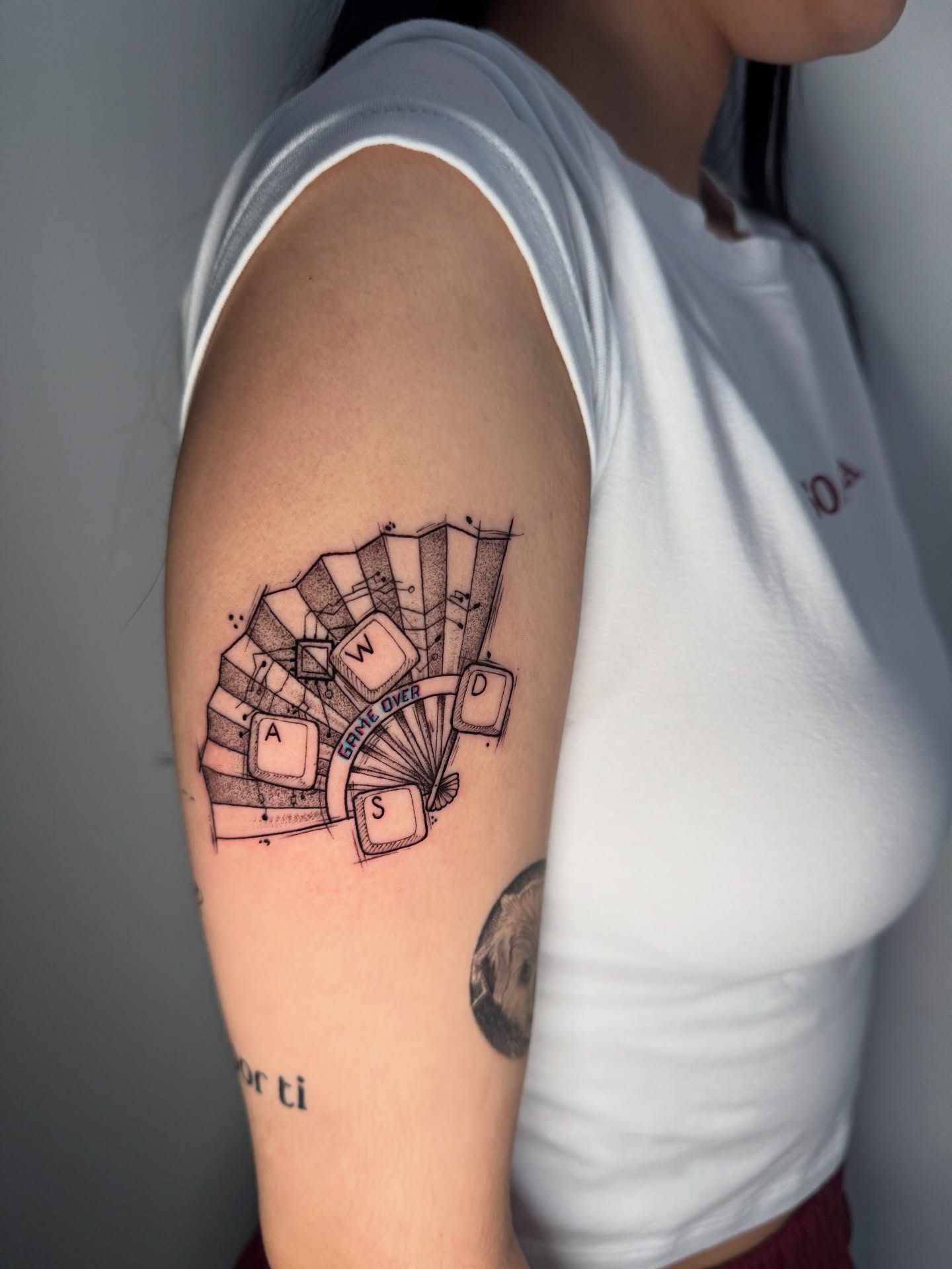 Tattoo by @monicas_tattoos โ dotwork, geometric