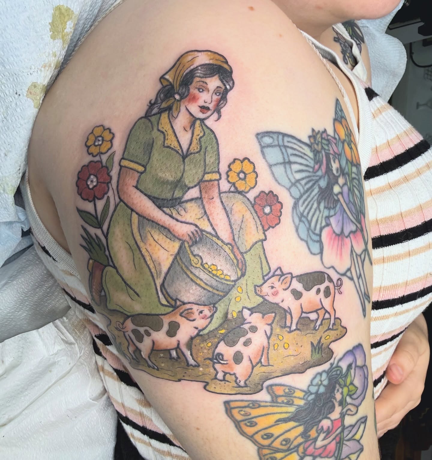 Tattoo by @caitlinstairstattoo โ american_traditional