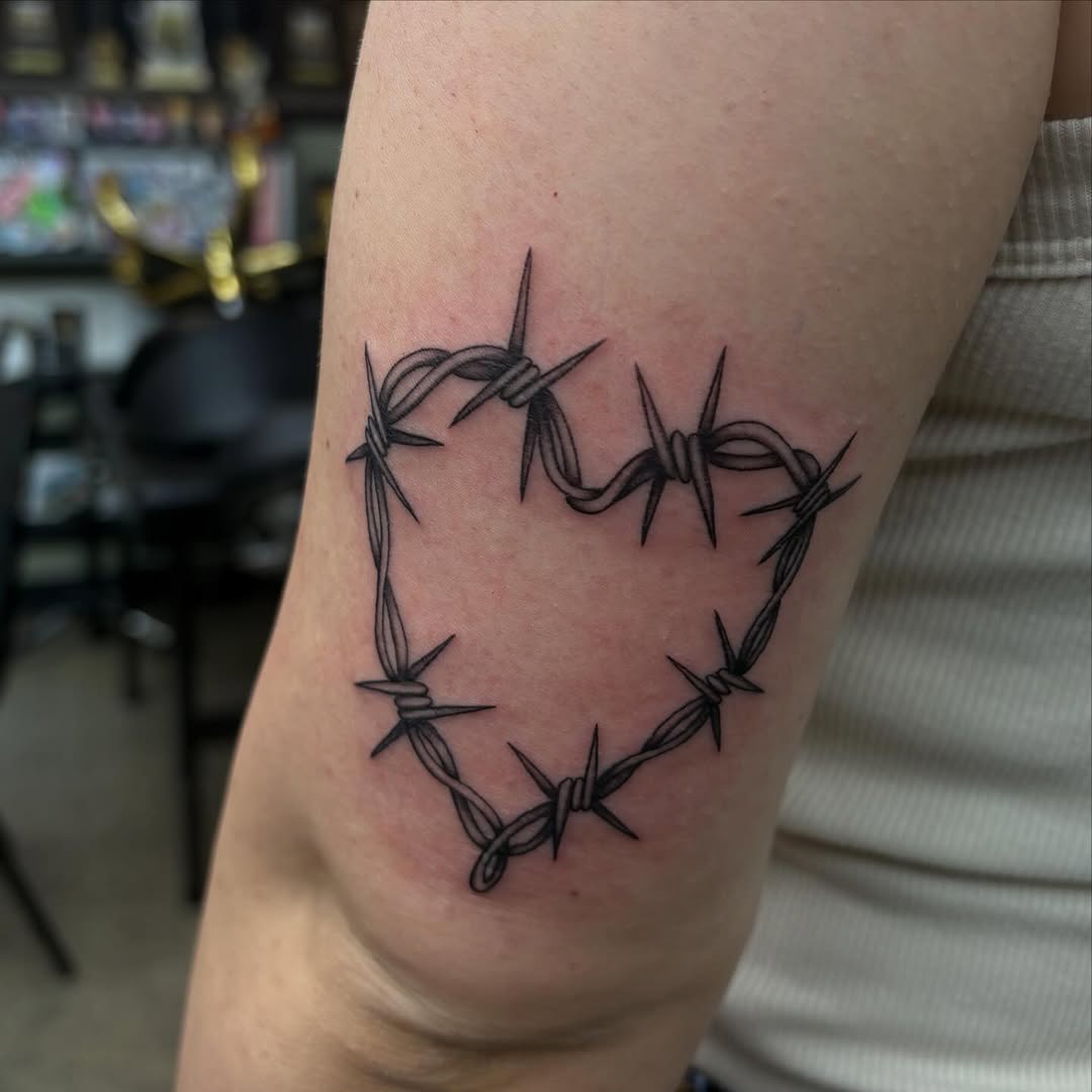 Tattoo by @kleewazhere โ black_and_grey, fine_line