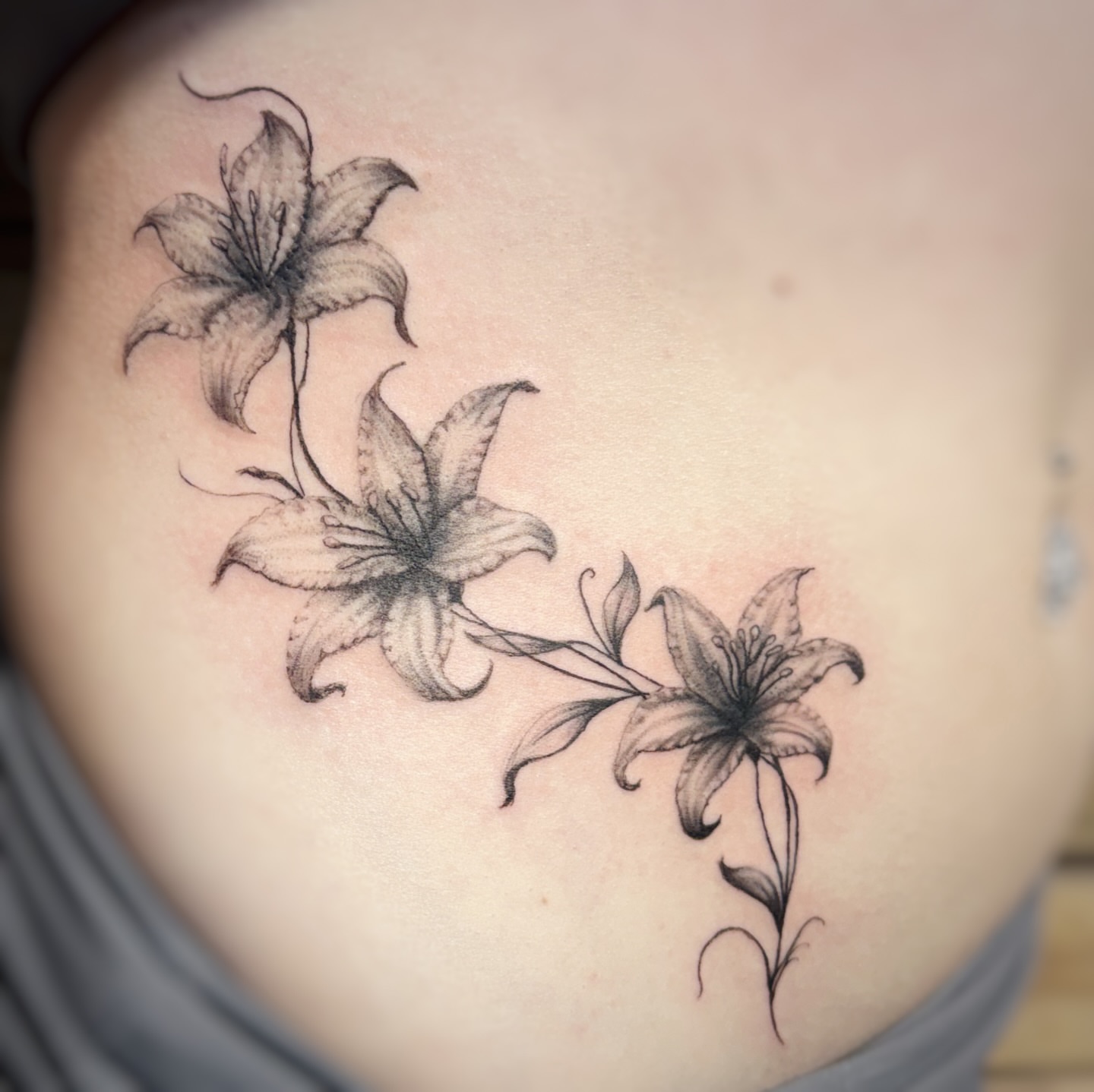 Tattoo by @emmarainetattoo — black_and_grey