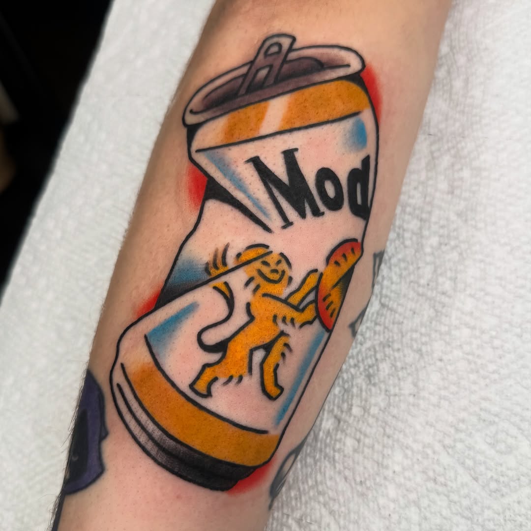 Tattoo by @tattoomuto — american_traditional