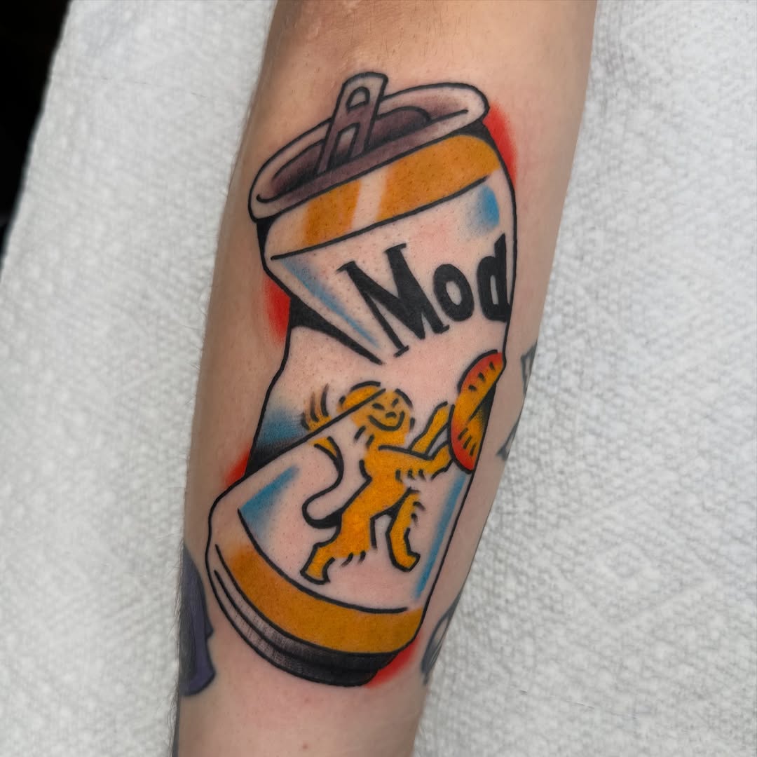 Tattoo by @tattoomuto — american_traditional