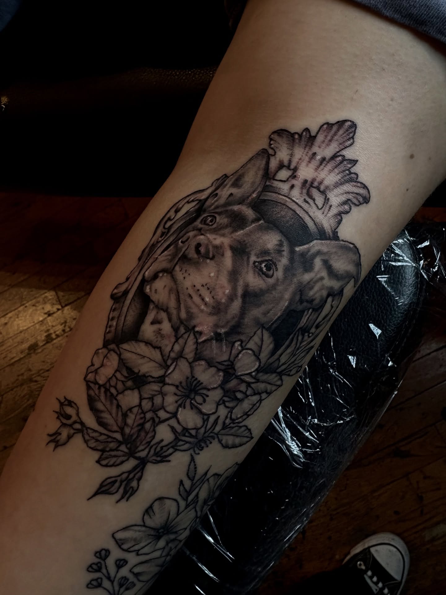Pitbull and flowers realism tattoo on the forearm by 𓂃˚‧ 𓆸𝔏𝔦𝔫𝔷 ℭ𝔥𝔞𝔡𝔴𝔦𝔠𝔨 ੈ𑁍