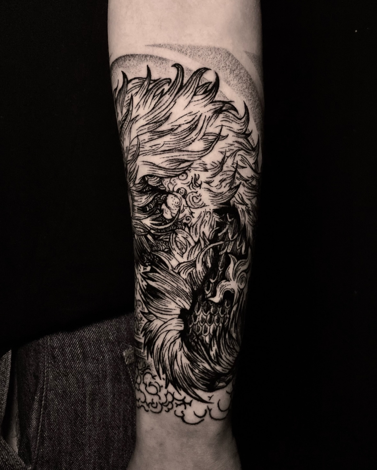 Tattoo by @moom_tattoo — black_and_grey, dotwork