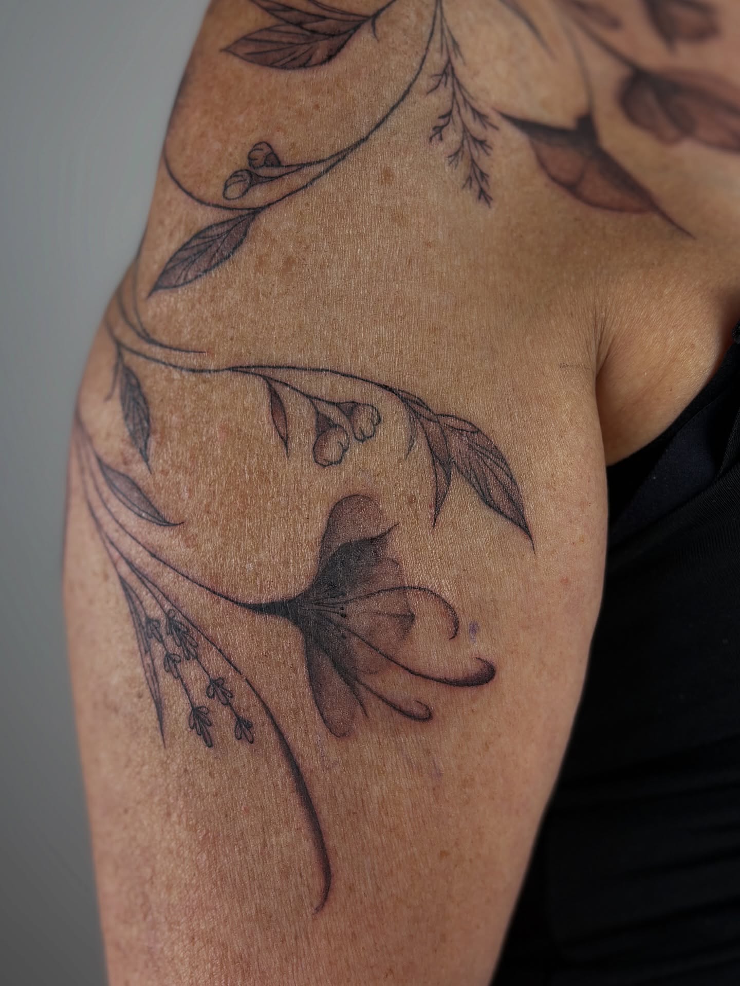Tattoo by @shortkingtattoo — black_and_grey