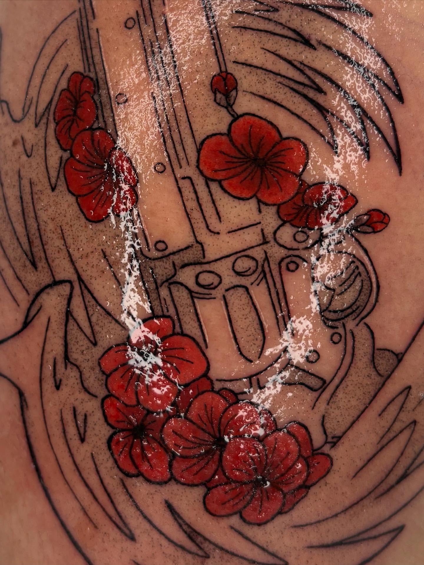 Red flowers and mechanical design American traditional tattoo on the shoulder by mia aka chuu (◕ ˬ ◕ ✿)